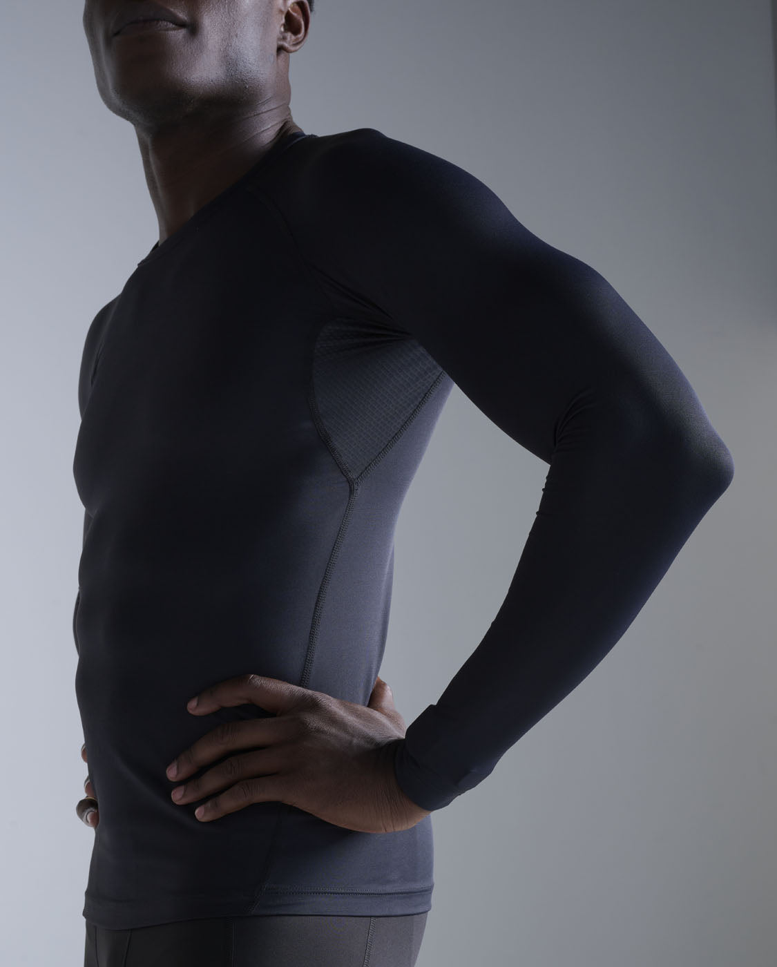 2xu-core-compression-langarmshirt-herren-schwarz image 4