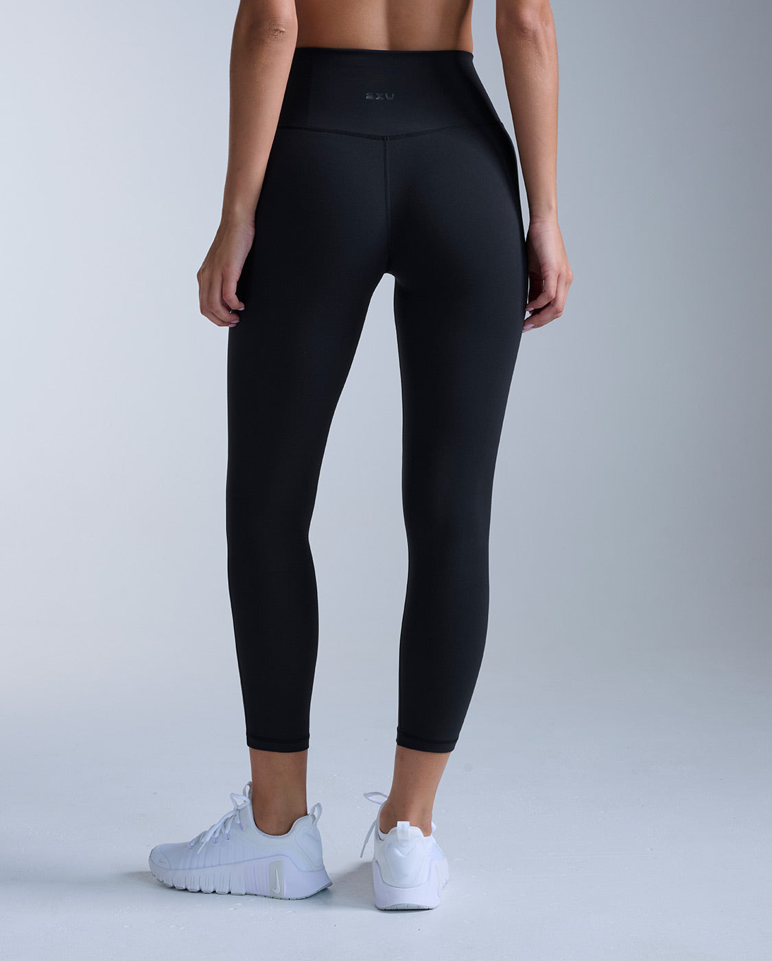 2xu-fluid-hi-rise-7-8-tights-legging-schwarz-damen image 2