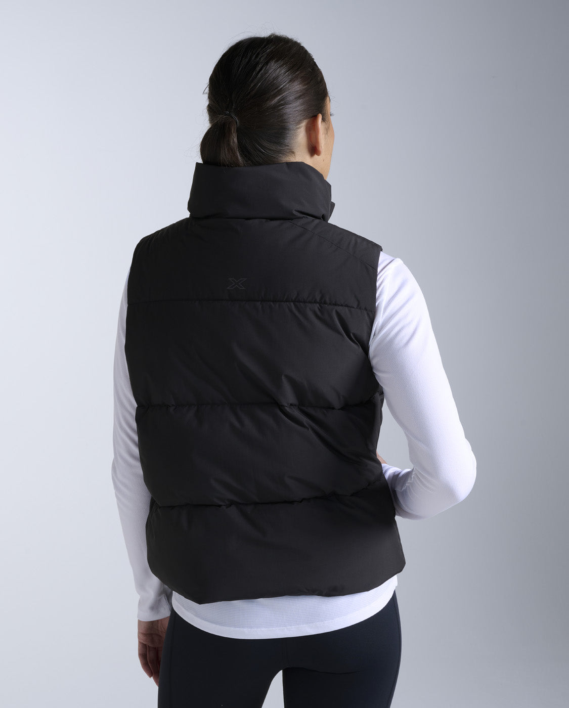 2xu-ignition-insulation-puffer-weste-schwarz-damen image 6
