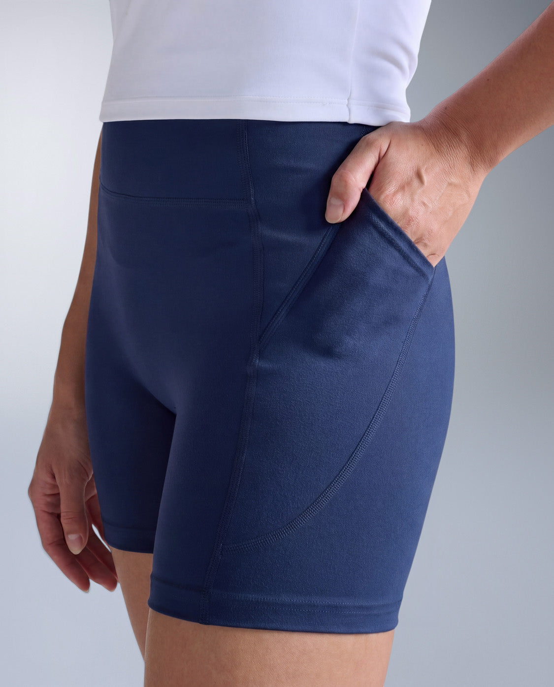 2xu-flex-hi-rise-4-inch-short-damen-midnight-kompressionsshorts image 7
