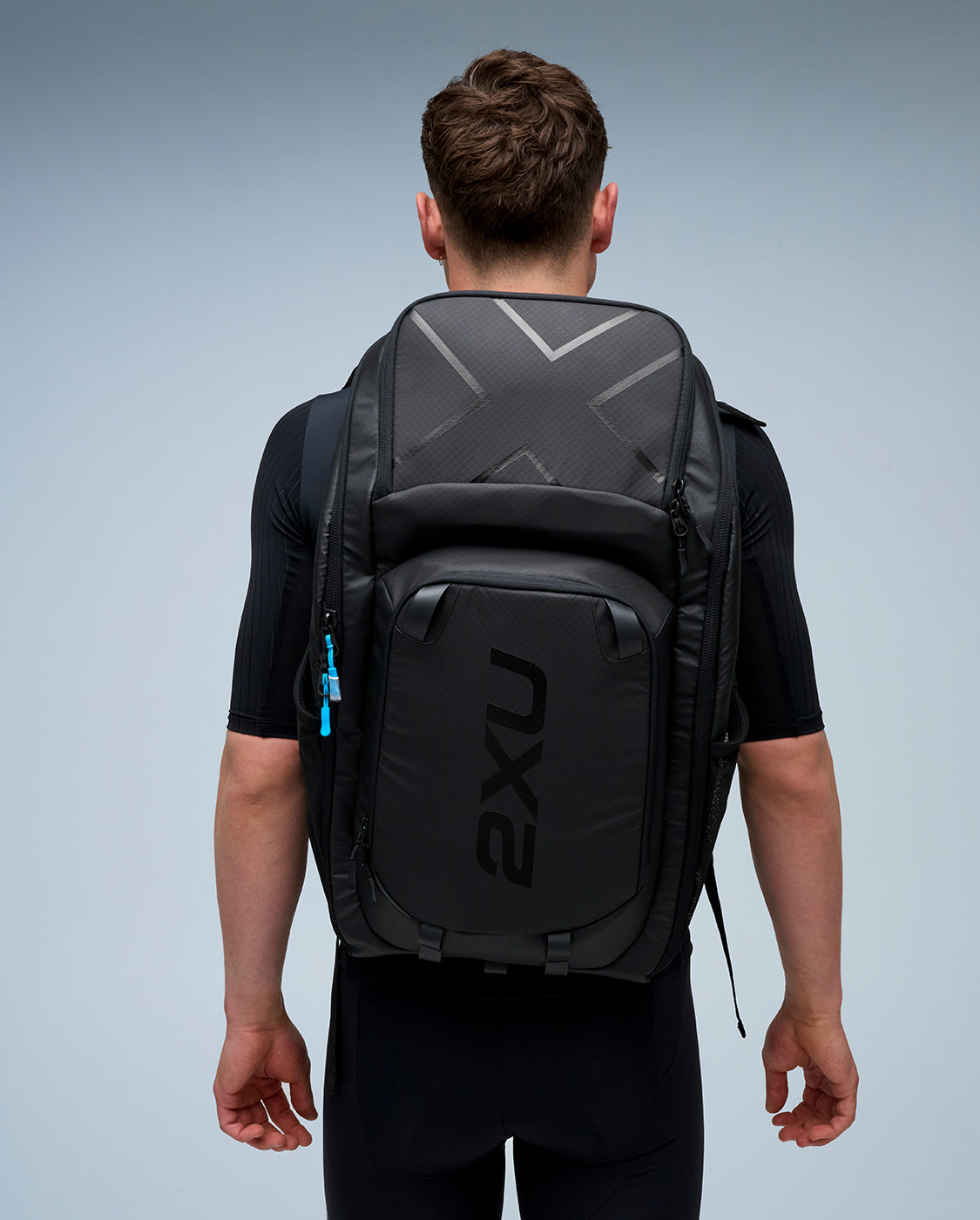 2xu-swim-race-transition-backpack-black-aloha-34l image 2