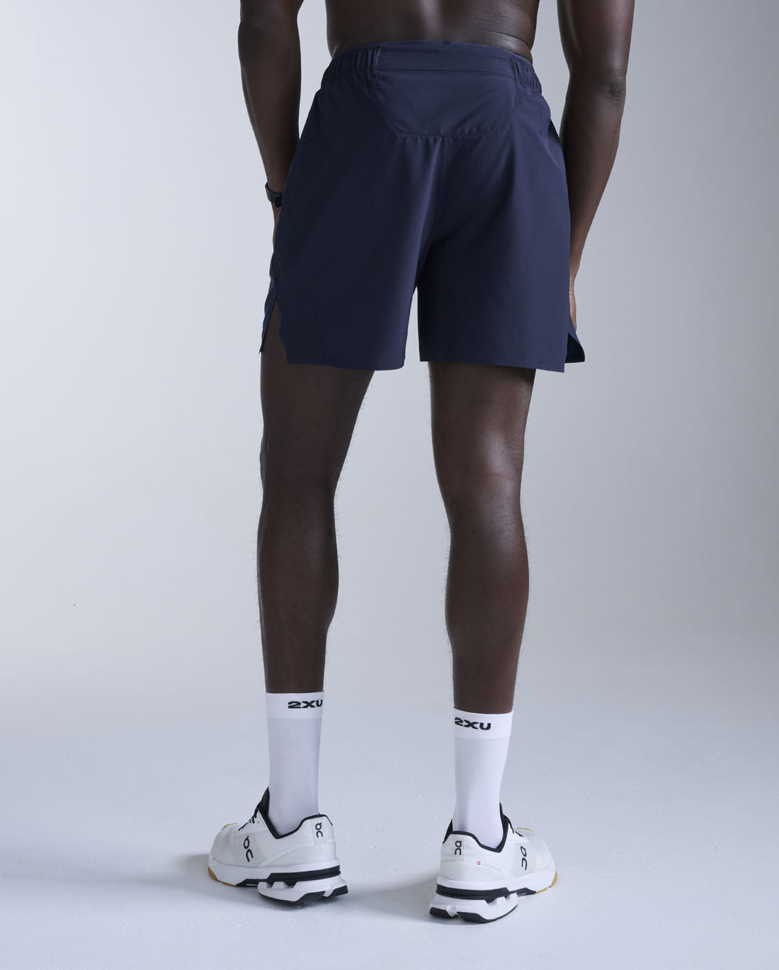 2xu-motion-5-inch-shorts-herren-midnight image 2