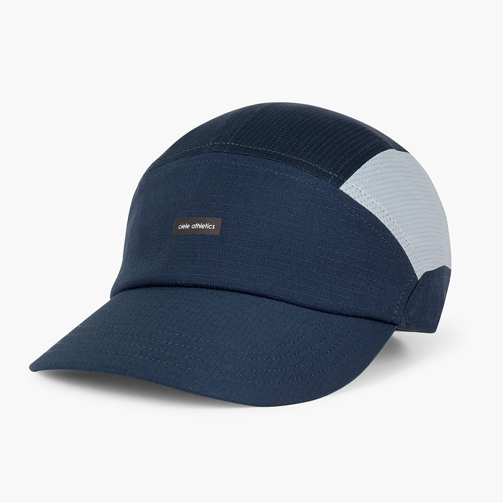 ciele-fstcap-sc-field-iconic-bar-laufcap-deepspace-s-m image 1