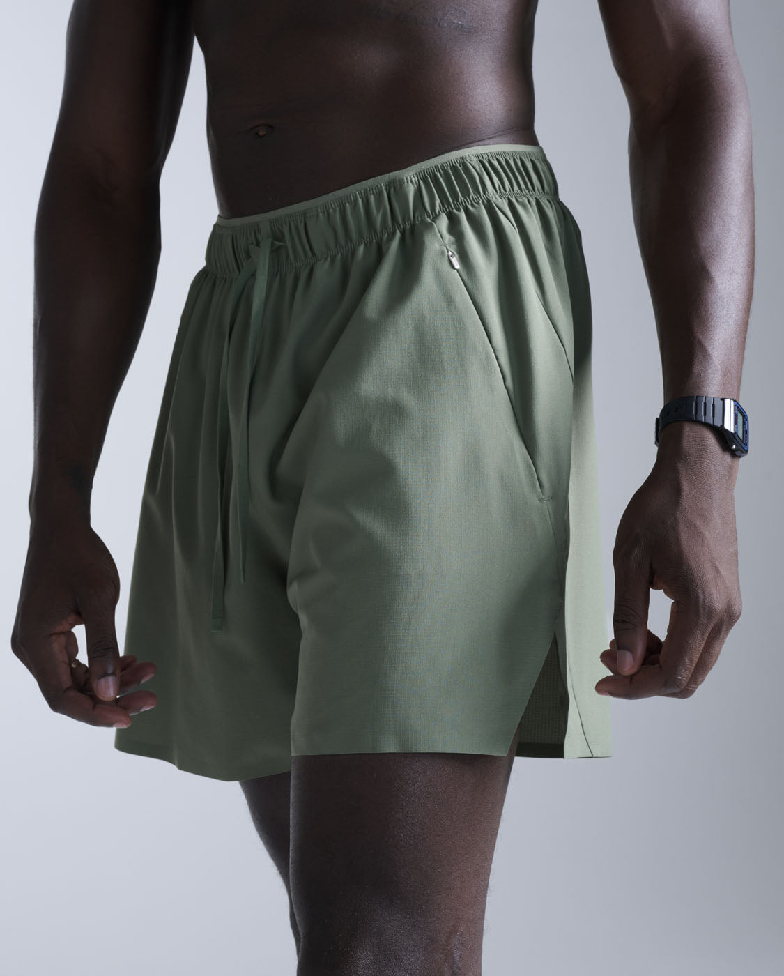 2xu-motion-5-unlined-shorts-trainingsshorts-gr-n-5-inch image 4