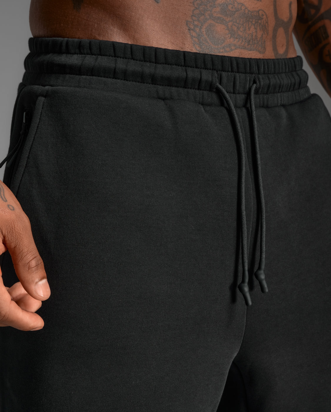 2xu-24-7-commute-spacer-shorts-herren-black-black image 7