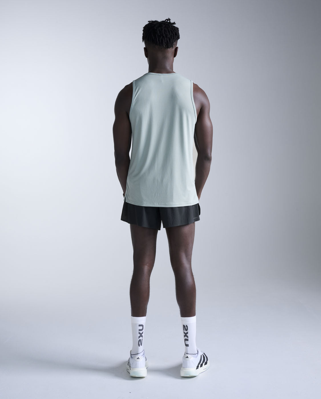 2xu-aero-tank-herren-smoke-blue-funktionssinglet-atmungsaktiv image 6