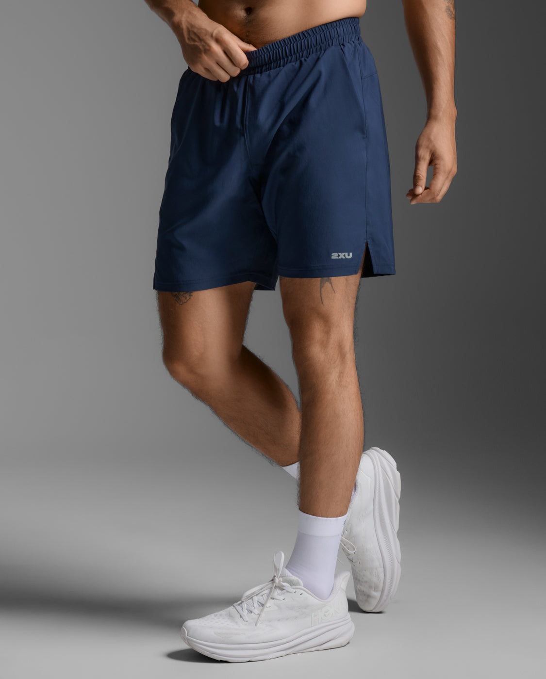 2xu-aero-7-inch-laufshorts-midnight-herren-lined image 5