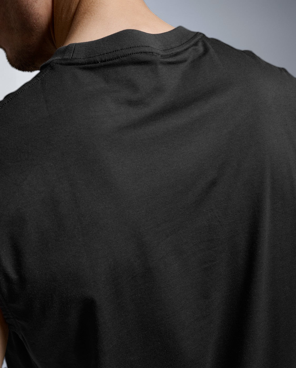 2xu-motion-oversized-tencel-tanktop-herren-schwarz-atmungsaktiv image 5