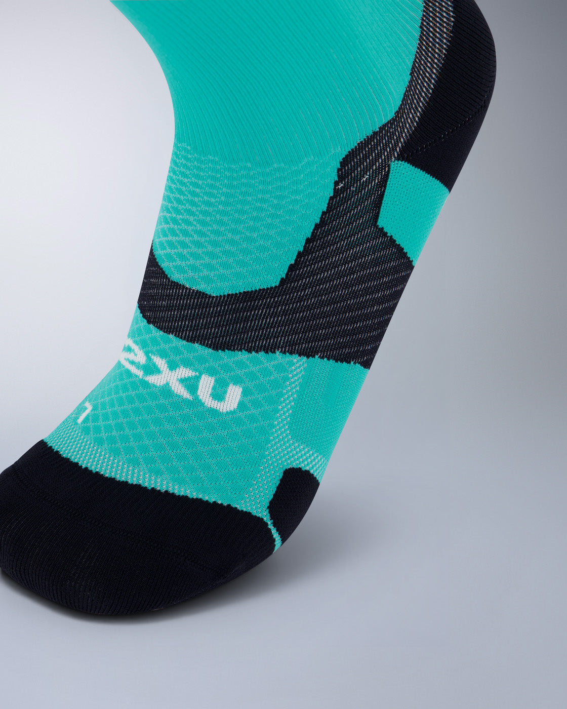 2xu-vectr-light-cushion-crew-laufsocken-aurora-black-unisex image 2
