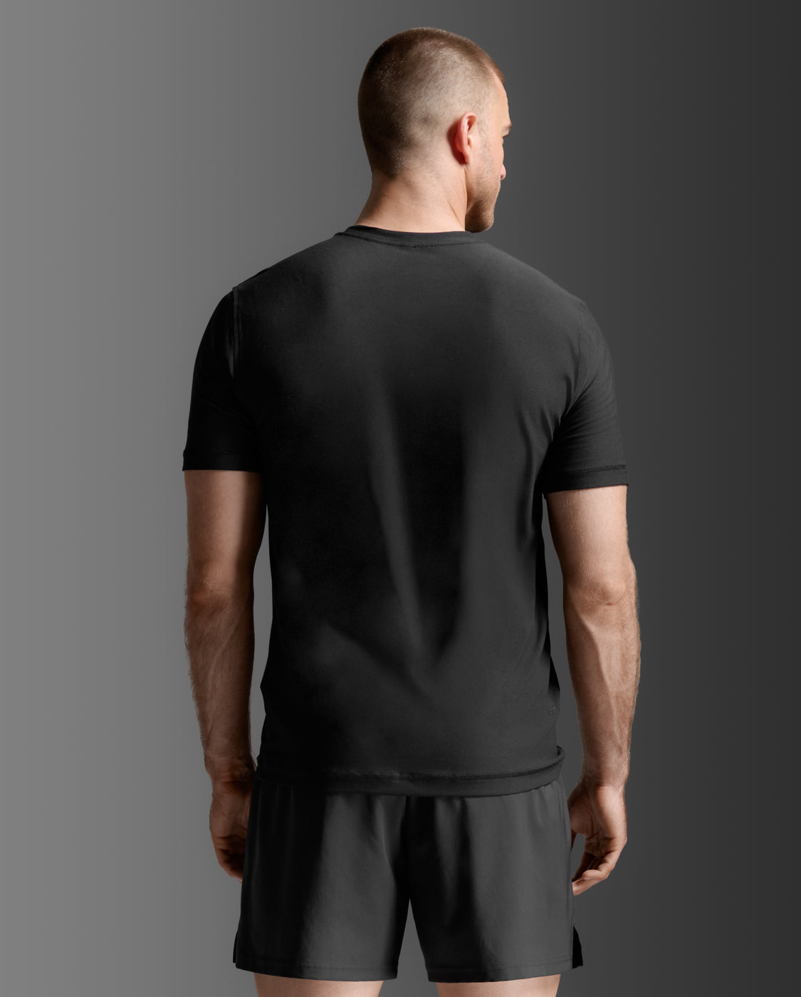 2xu-signature-tee-herren-t-shirt-schwarz-kurzarm image 3