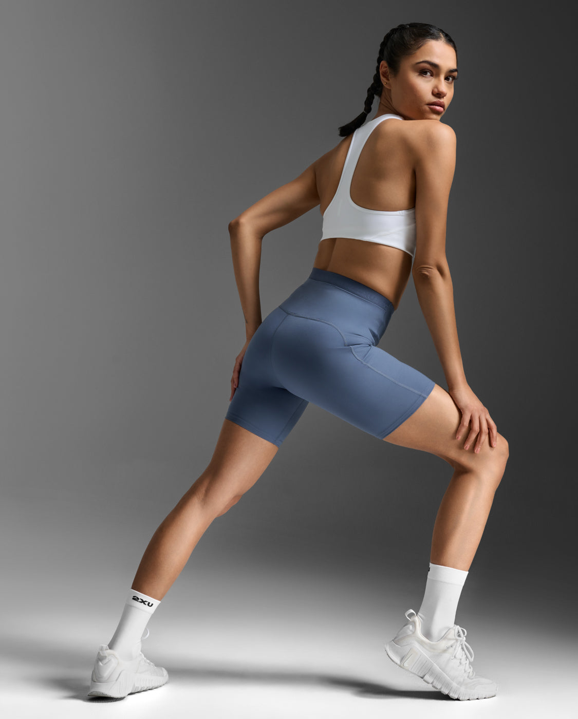 2xu-form-stash-hi-rise-6-compression-short-indigo image 2