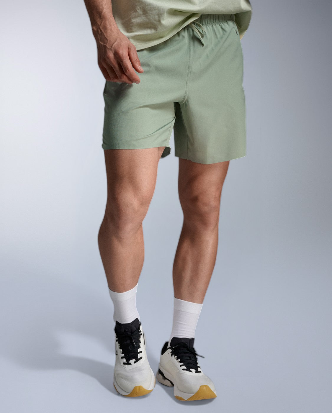 2xu-motion-7-inch-unlined-shorts-trainingsshorts-herren-eucalyptus image 2