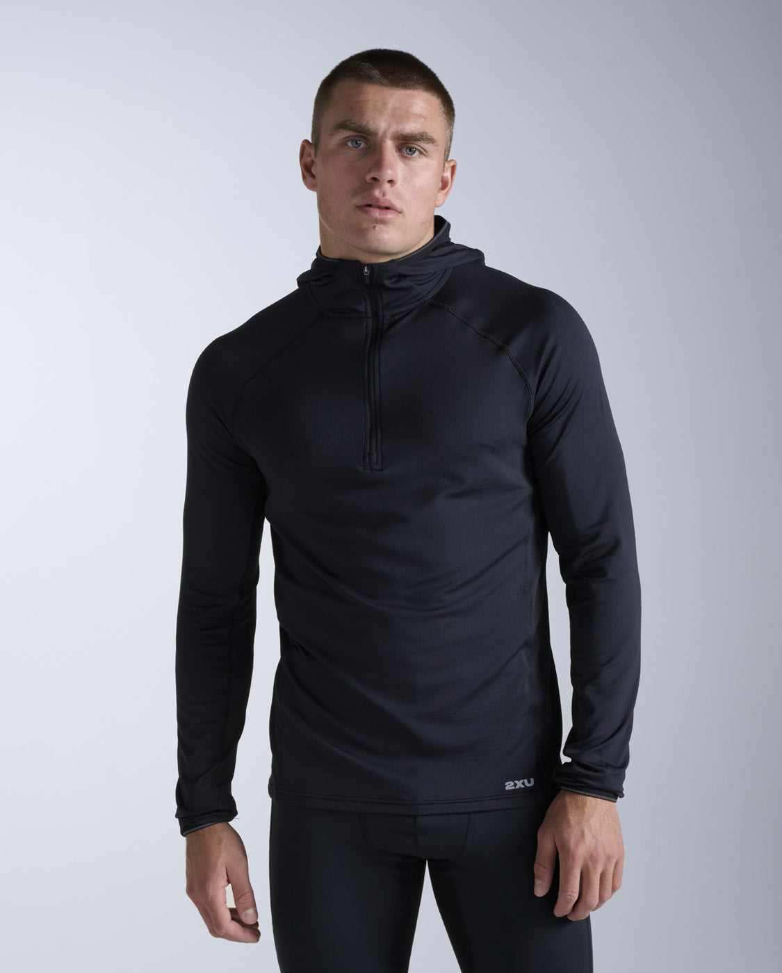 2xu-ignition-grid-1-2-zip-hoodie-herren-black-silver image 1