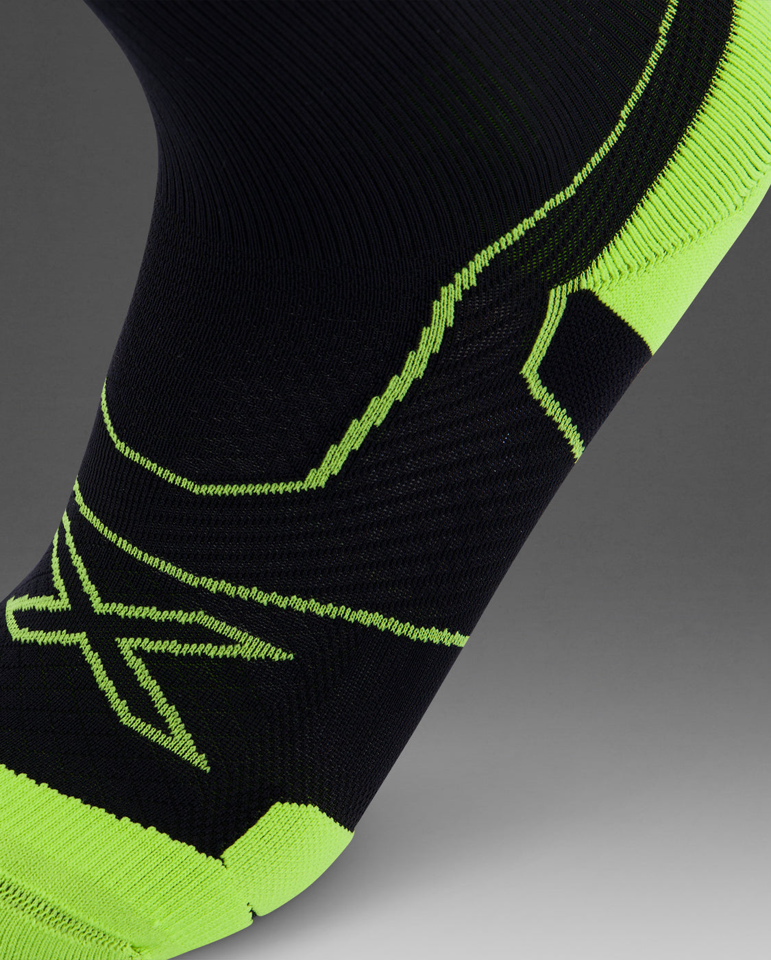 2xu-vectr-cushion-crew-socken-black-volt-kompression image 2