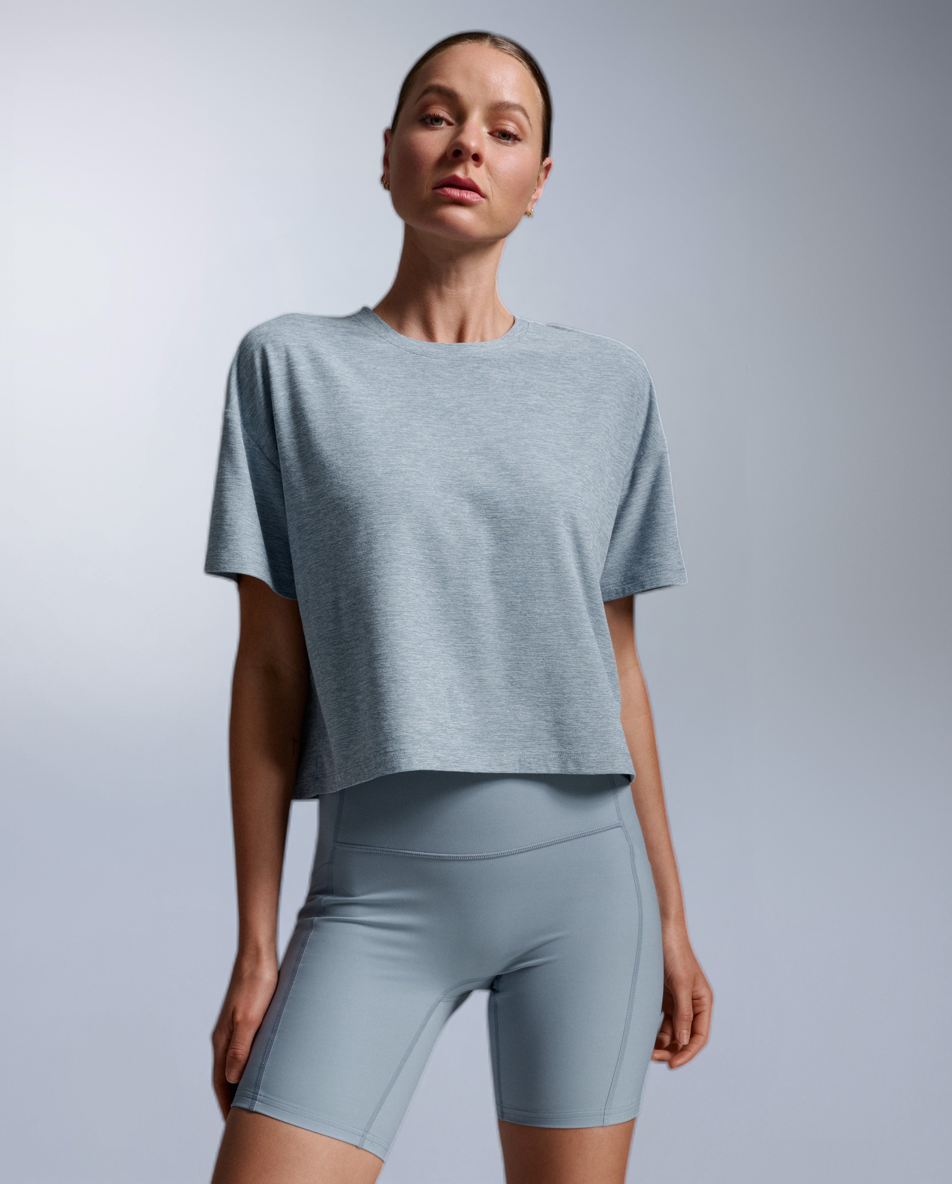 2xu-form-soft-jersey-relaxed-tee-blue-shade-damen-t-shirt image 1