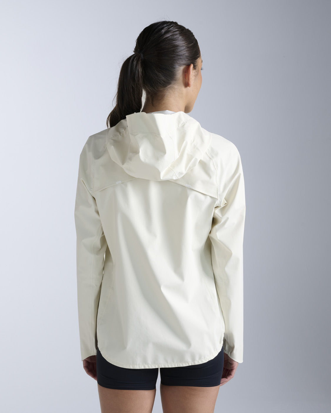 2xu-ignition-shield-regenjacke-damen-beige-wasserdicht image 4