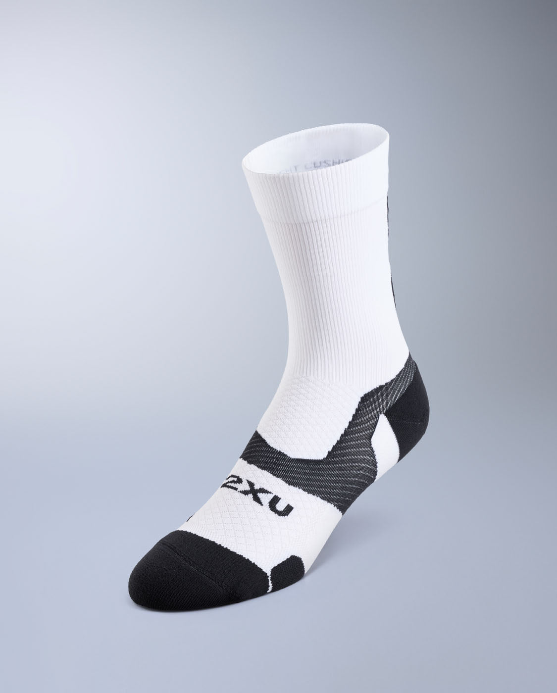 2xu-vectr-light-cushion-crew-laufsocken-white-black-unisex image 1