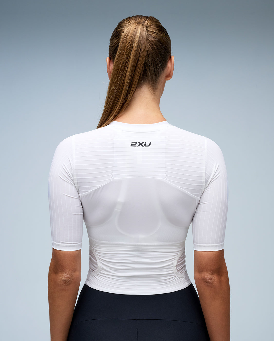 2xu-light-speed-react-trisuit-damen-schwarz-langdistanz image 4