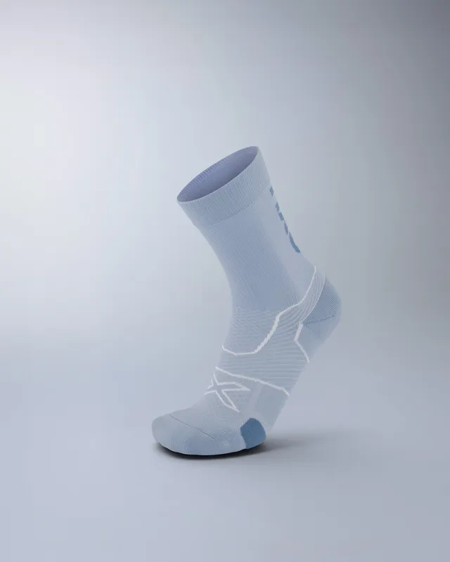 2xu-vectr-cushion-crew-socken-bay-blue-shade image 1