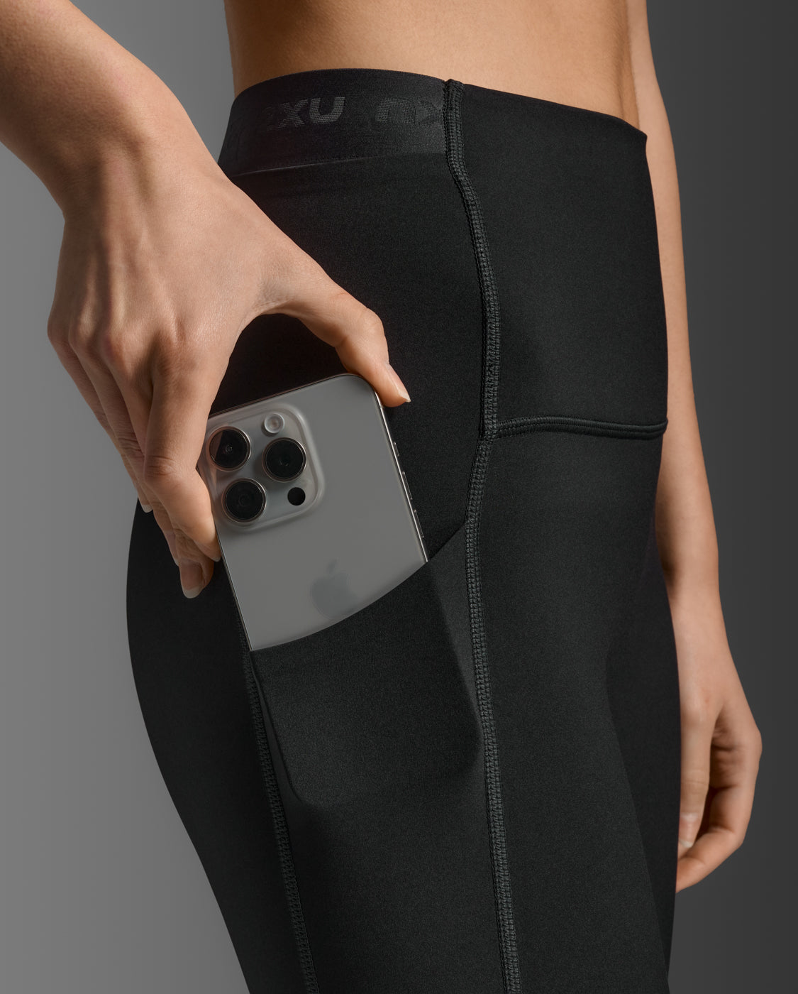 2xu-form-stash-hi-rise-3-4-tights-damen-schwarz-kompression image 6