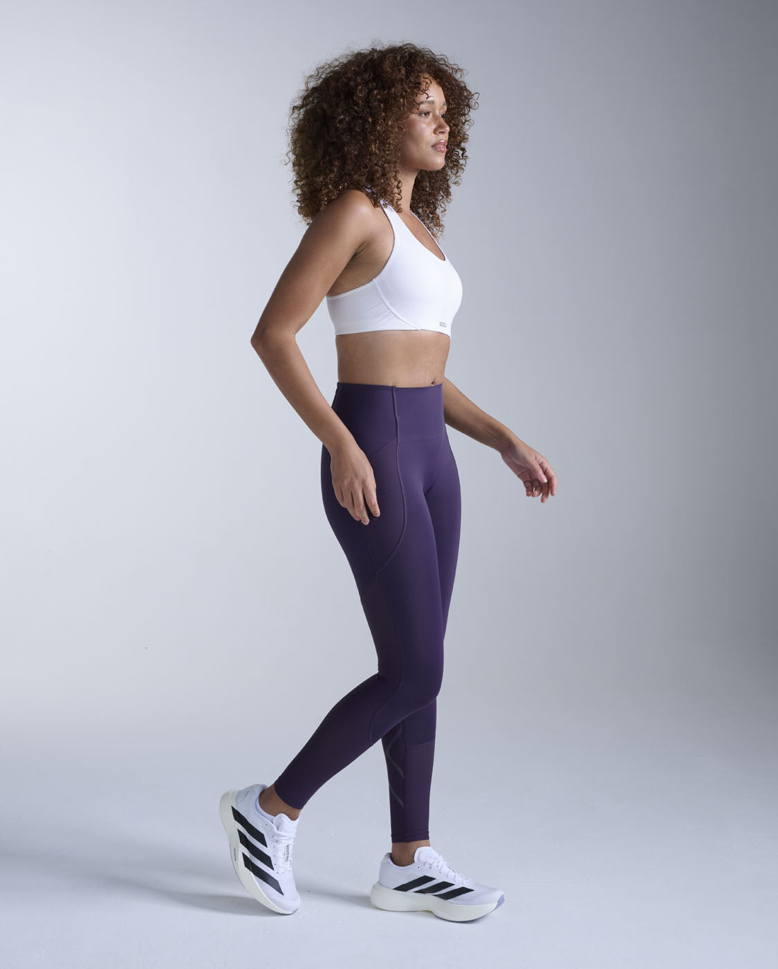 2xu-aero-mesh-hi-rise-kompressionstights-damen-velvet-purple image 7