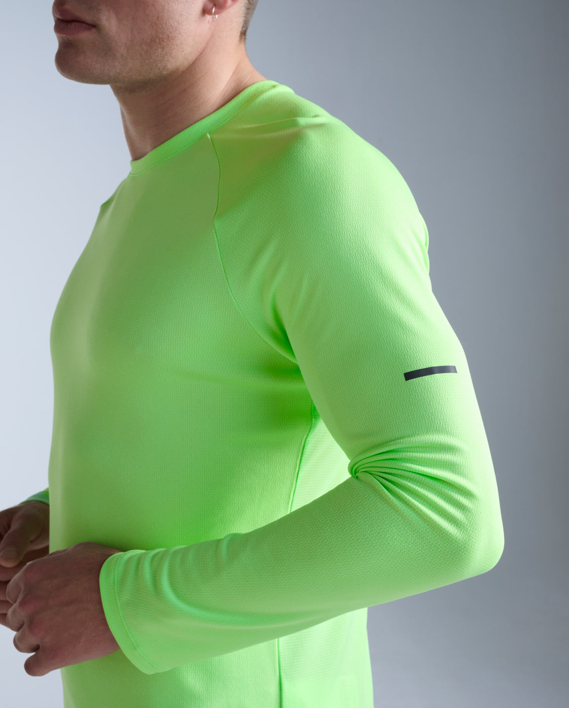 2xu-aero-long-sleeve-herren-laufshirt-lime-zest-langarm image 2