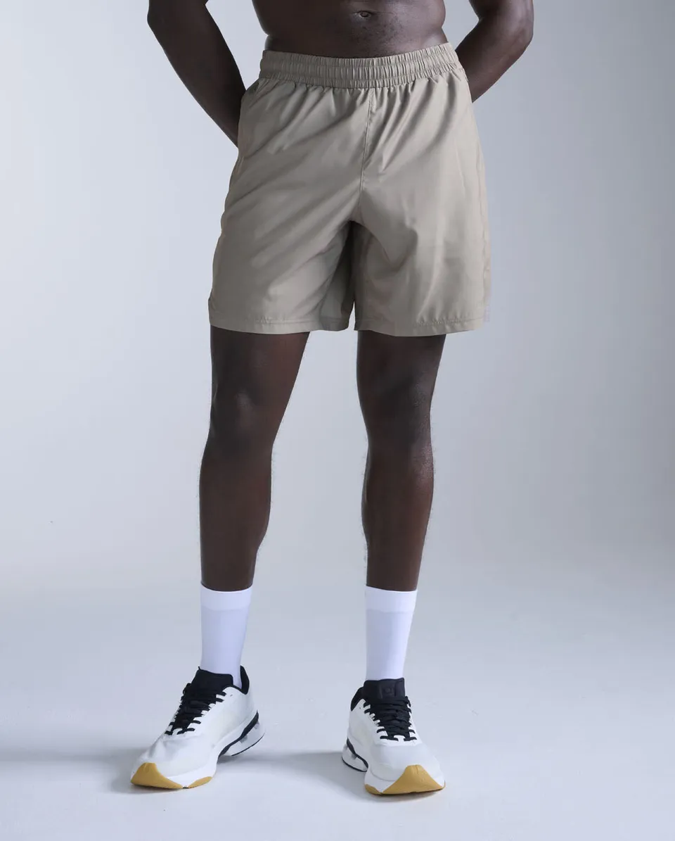 2xu-motion-7-zoll-shorts-herren-carbon-ungefuettert image 1