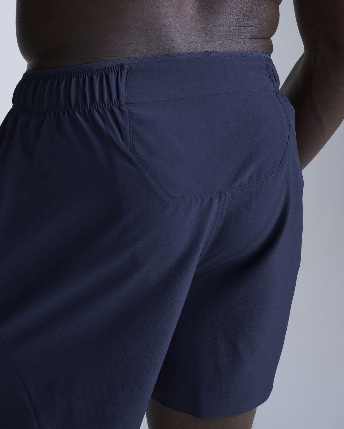 2xu-motion-5-inch-shorts-herren-midnight image 4