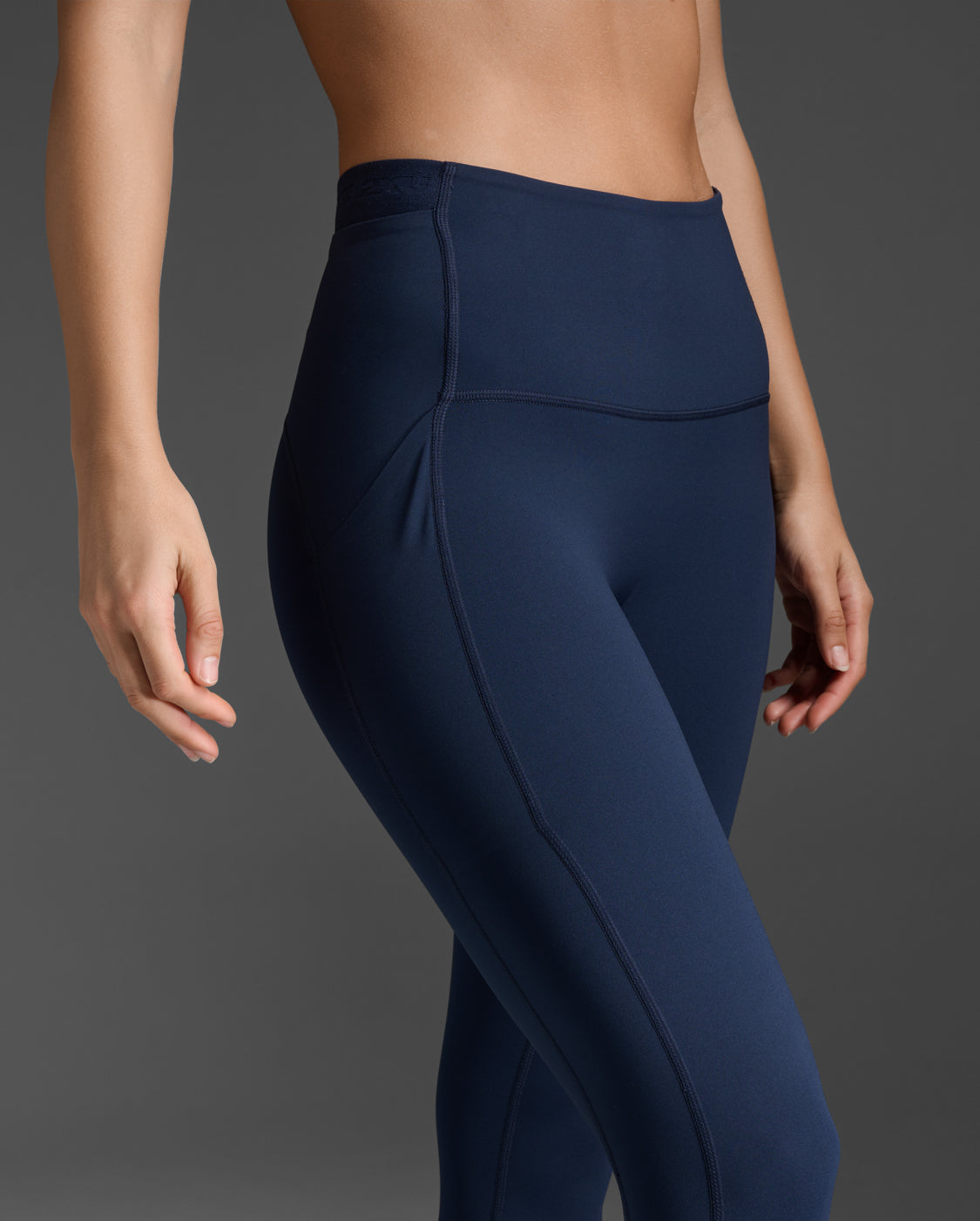 2xu-form-stash-7-8-leggings-midnight-damen-mit-taschen image 2