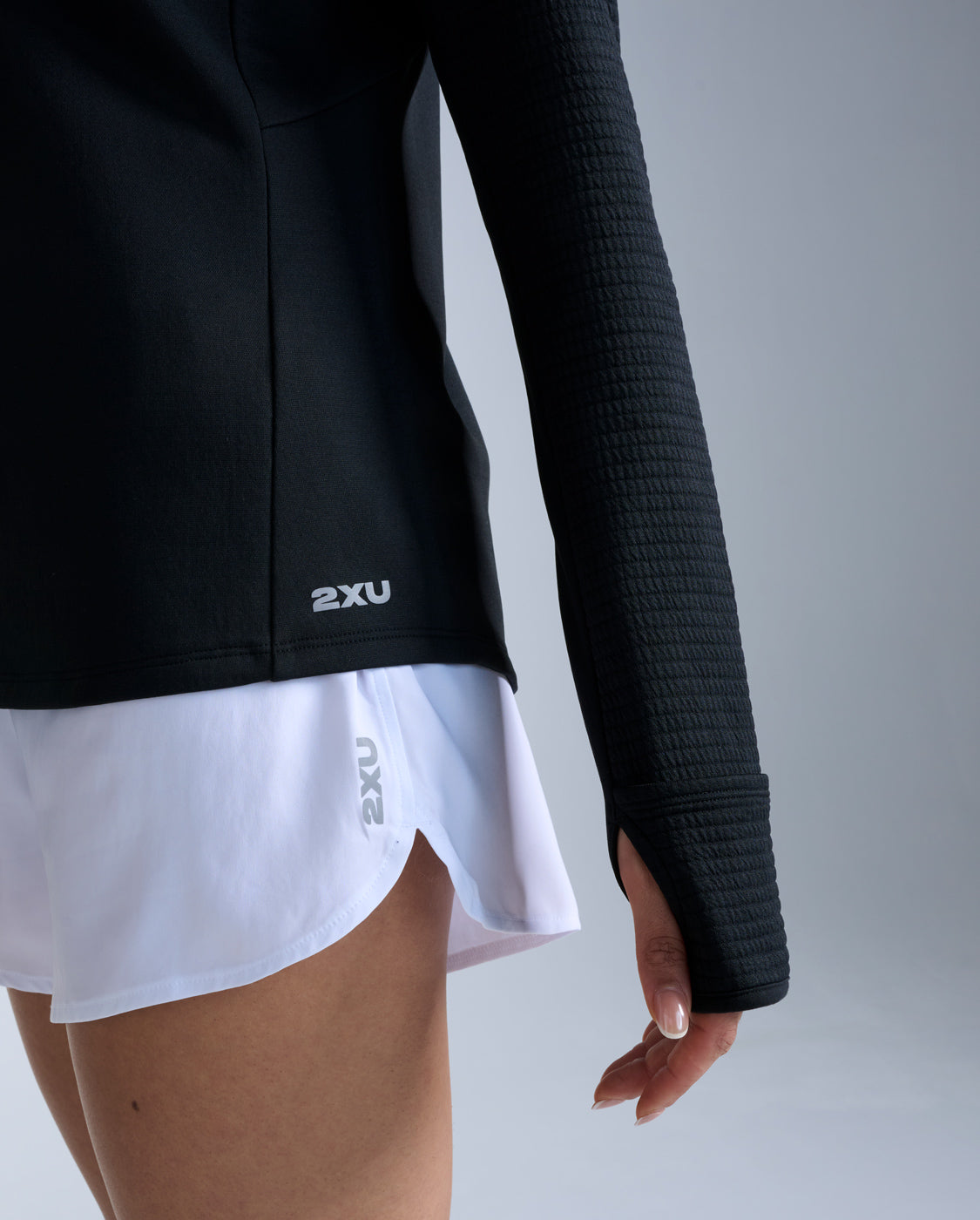 2xu-ignition-haptic-1-4-zip-black-silver-laufshirt image 5