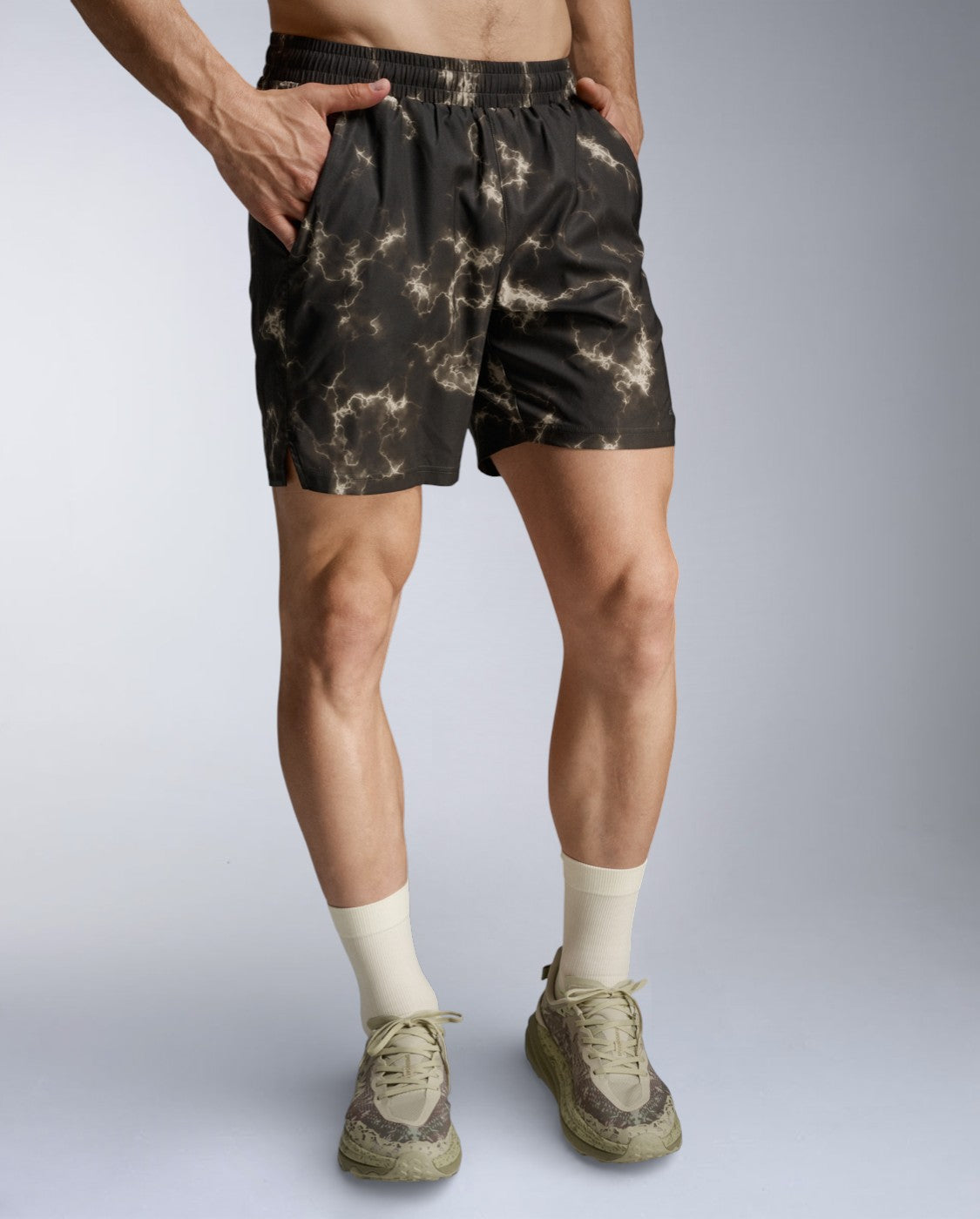 2xu-aero-7-inch-shorts-laufshorts-flint-synapse-herren image 3