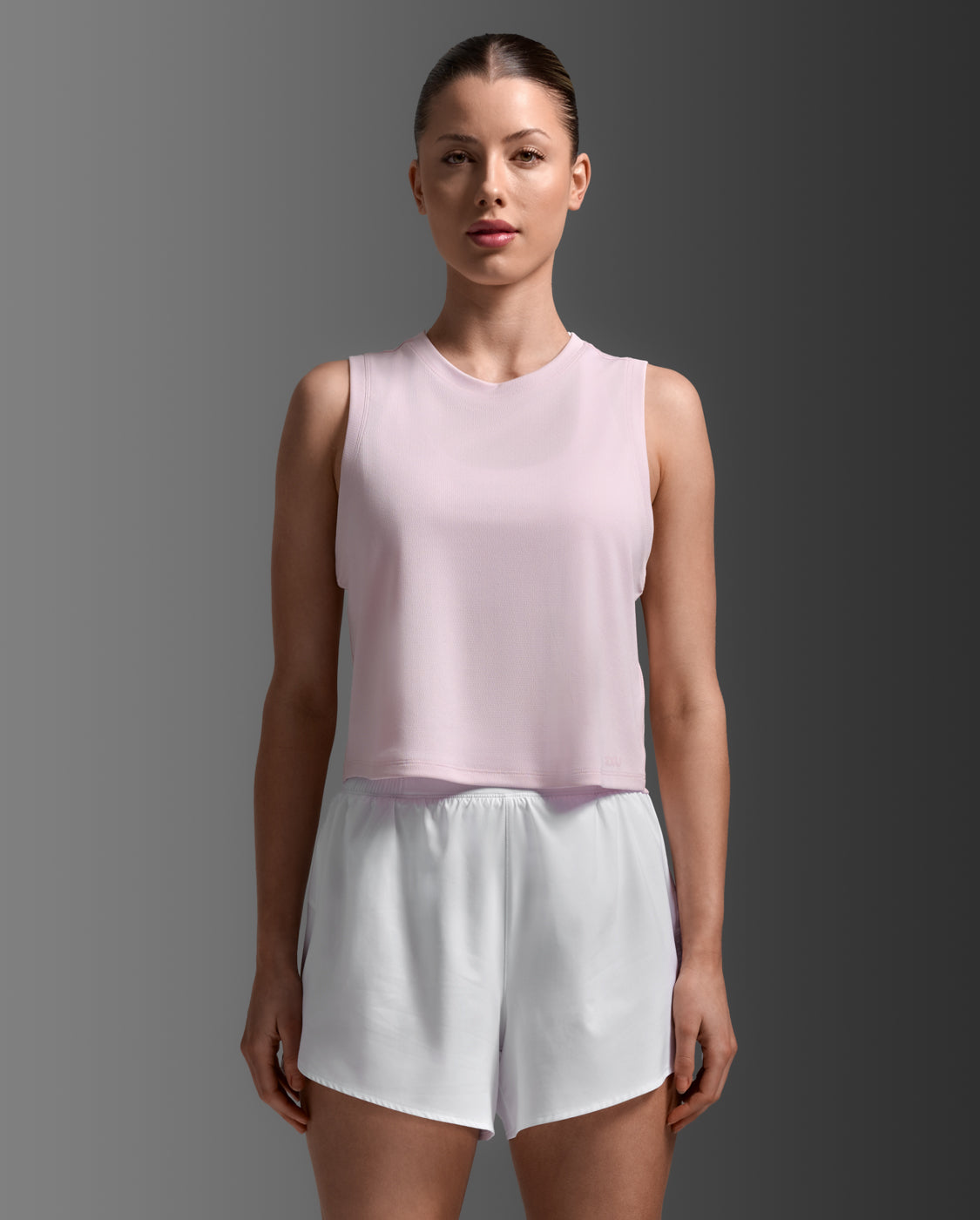 2xu-aero-mesh-crop-tank-damen-pink-frost-crop-top image 2