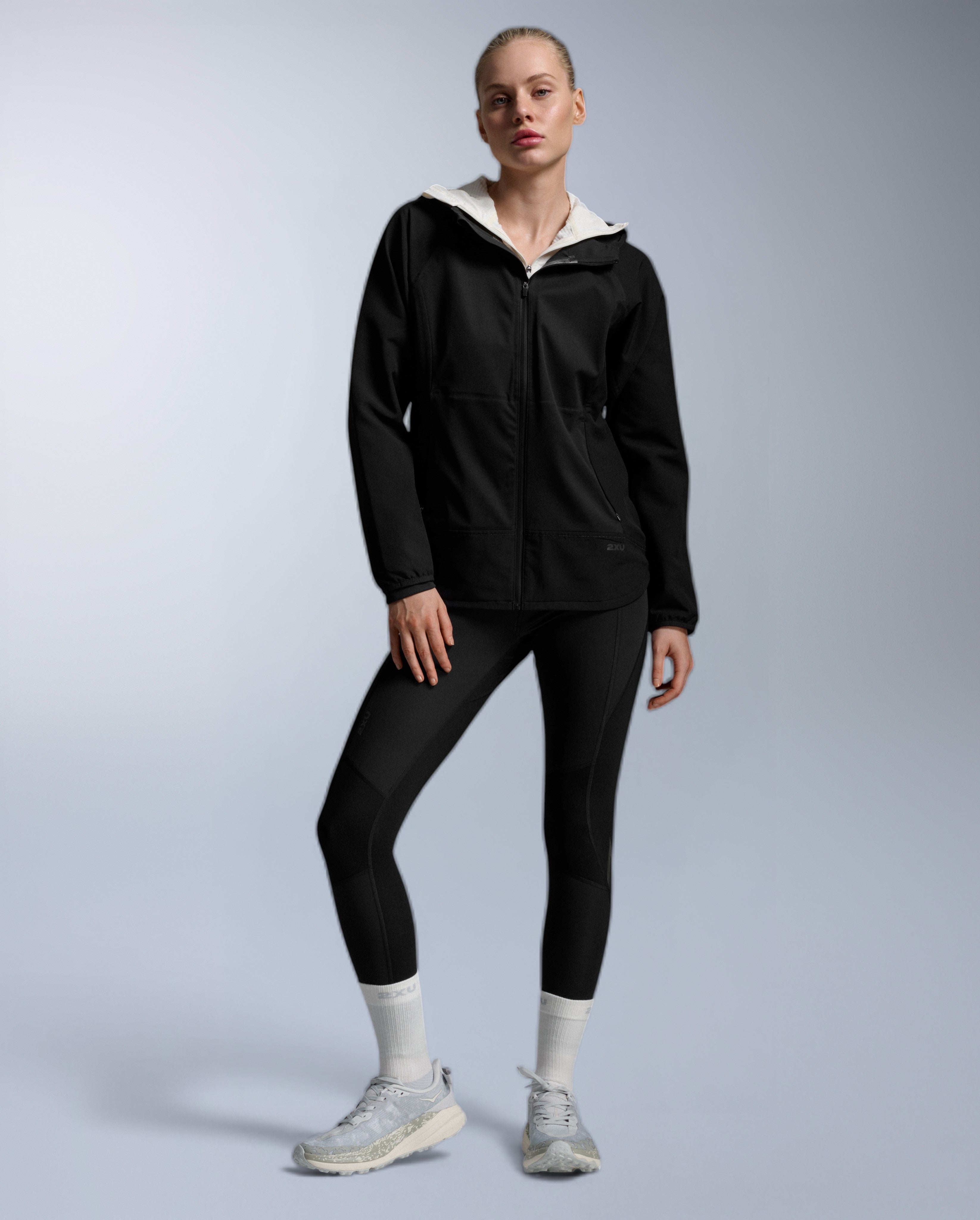2xu-ignition-shield-softshelljacke-damen-schwarz image 4