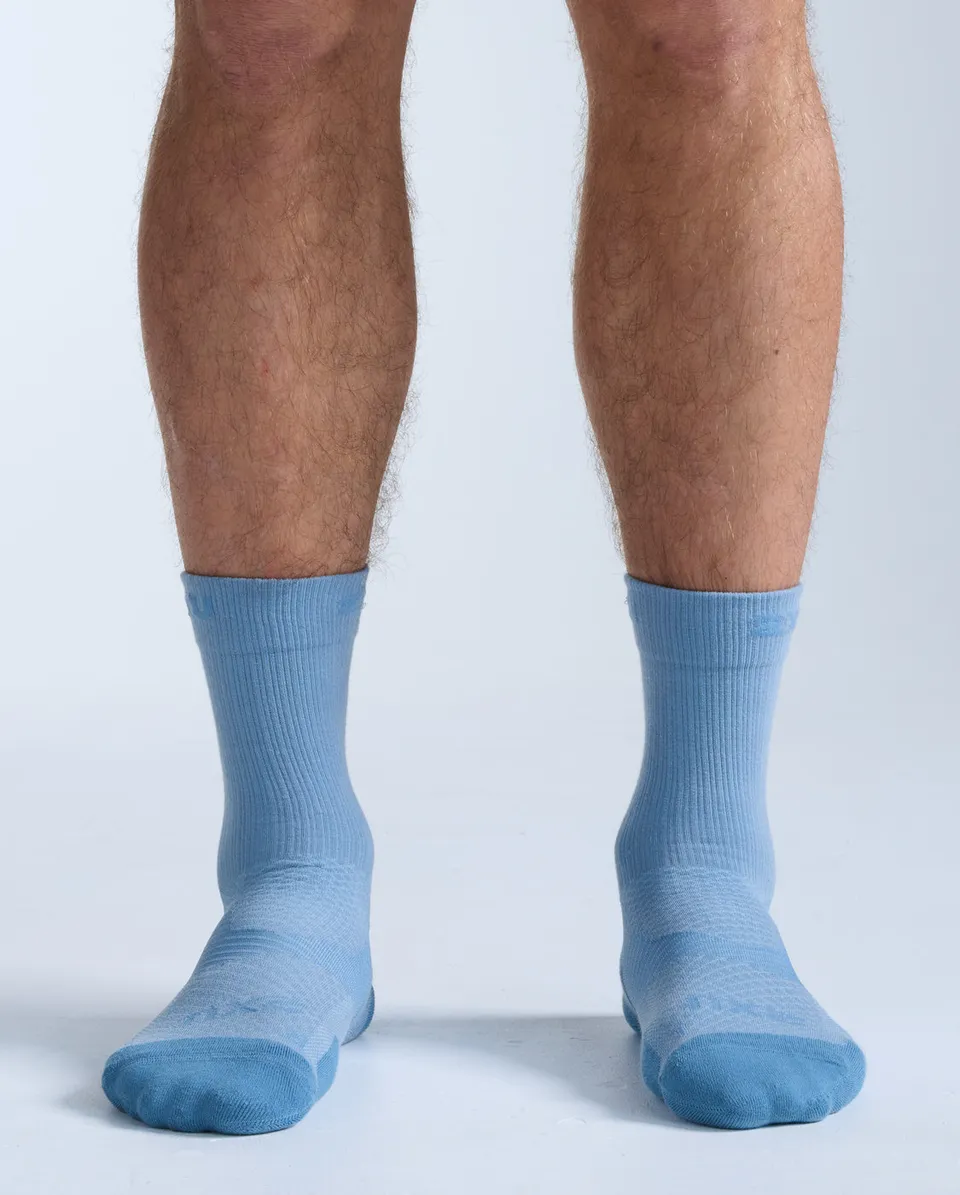 2xu-vectr-light-cushion-merino-crew-socken-bay image 1