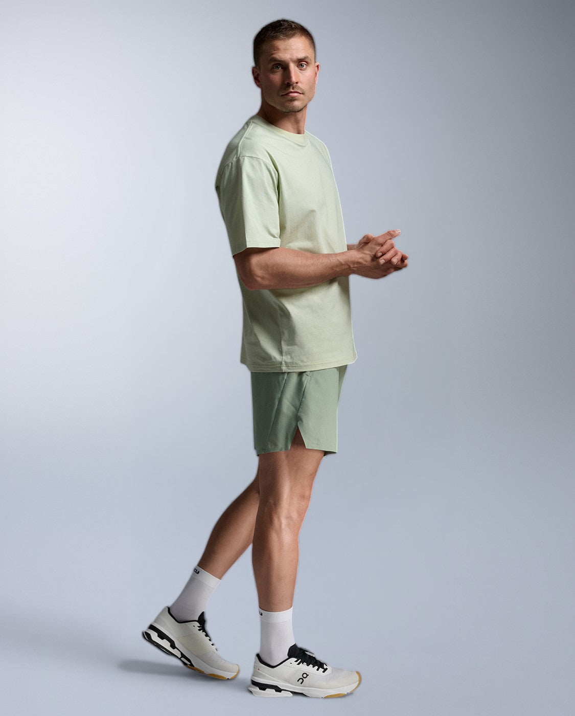 2xu-motion-7-inch-unlined-shorts-trainingsshorts-herren-eucalyptus image 8