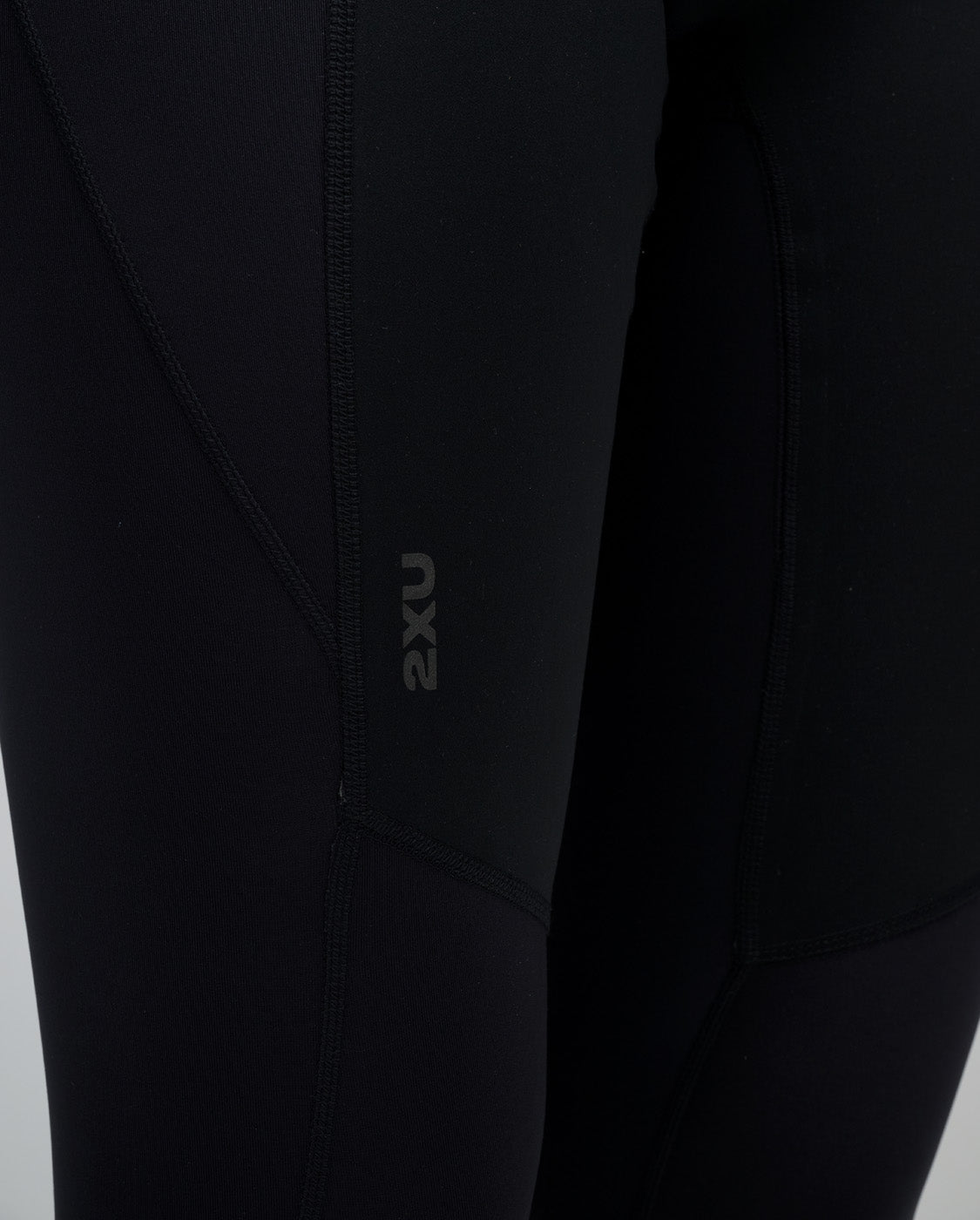 2xu-ignition-shield-compression-tights-schwarz-thermal image 8