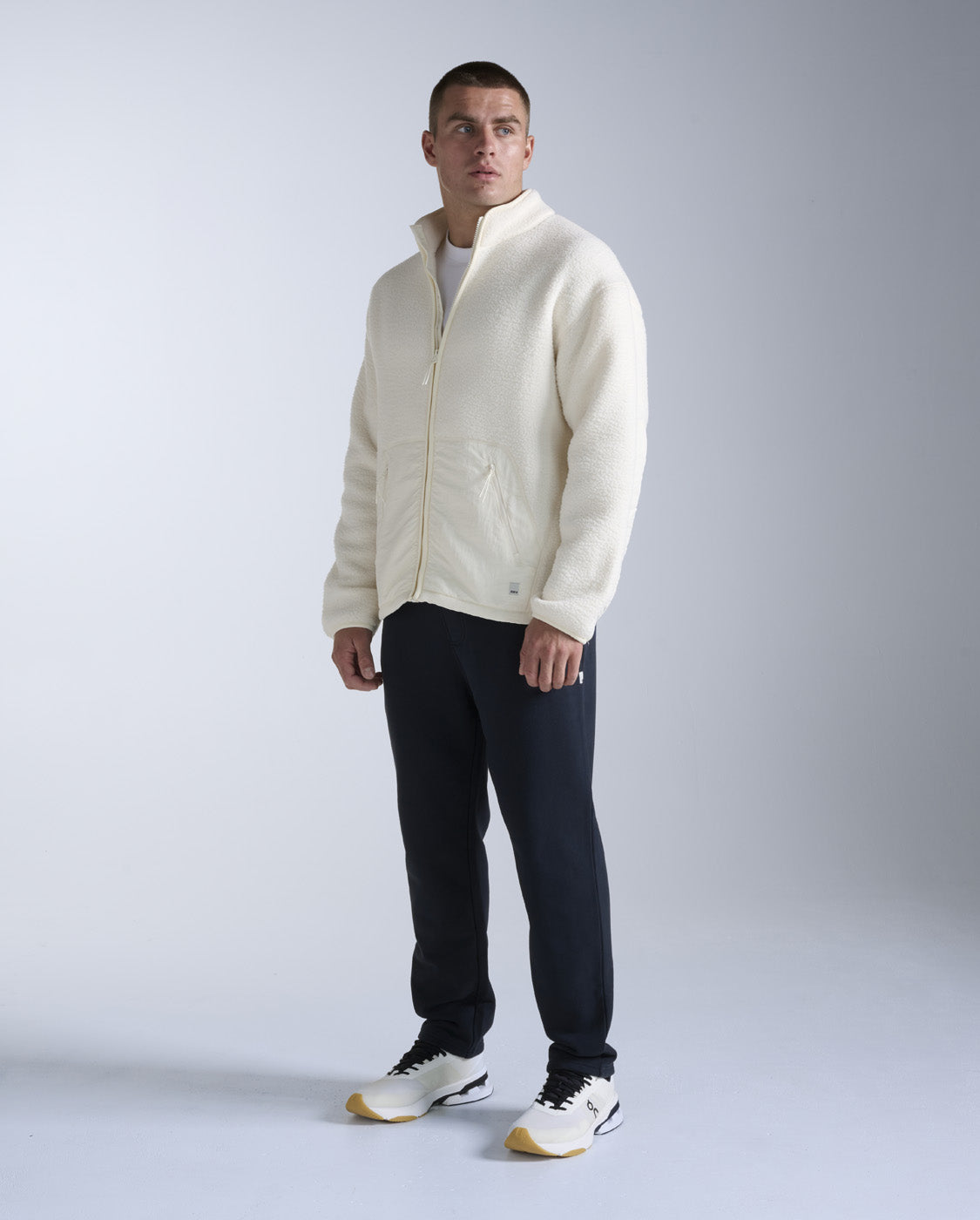 2xu-ignition-sherpa-zip-fleecejacke-chalk-herren-oversized image 3
