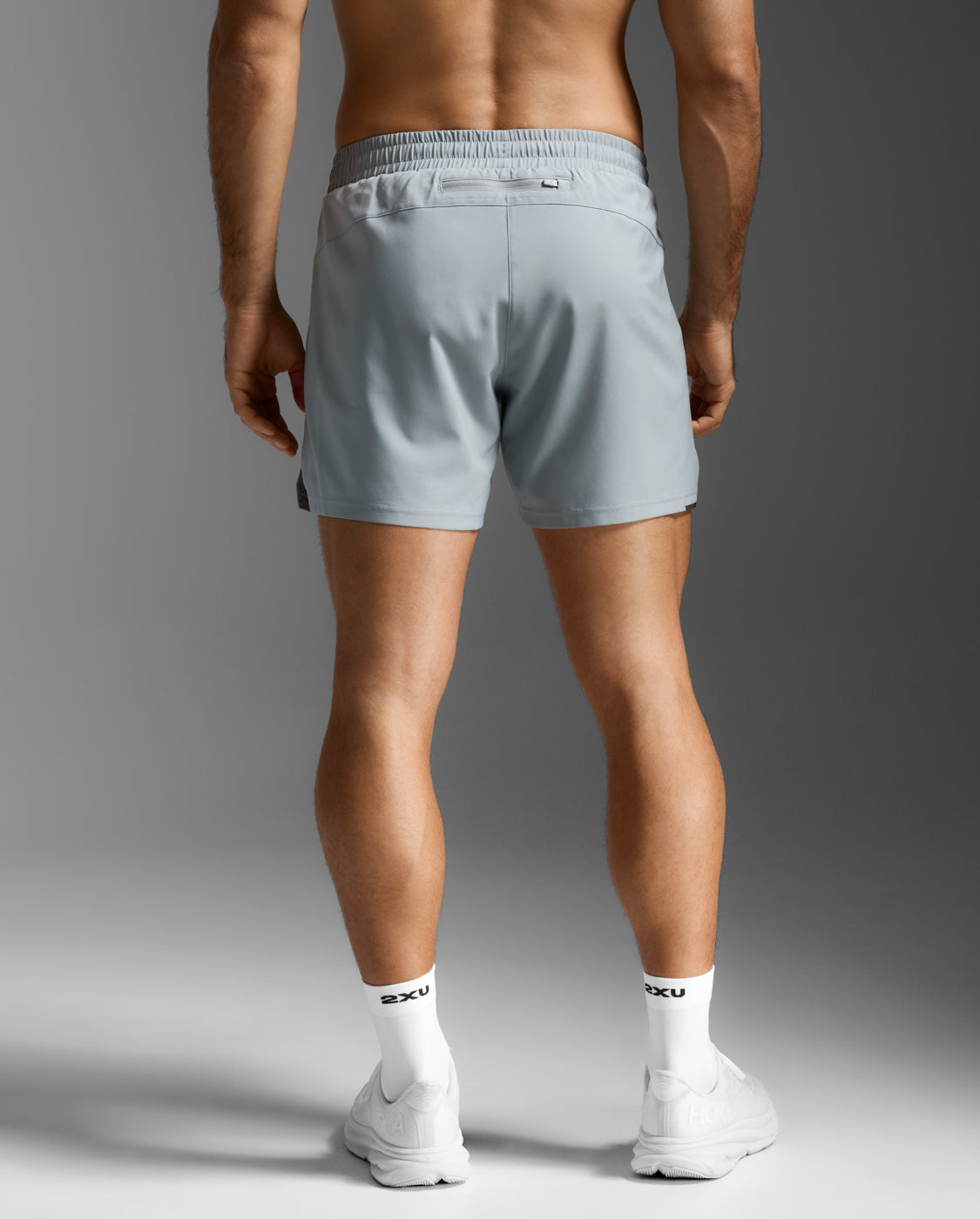 2xu-aero-5-inch-shorts-laufshorts-grau-herren-gef-ttert image 3