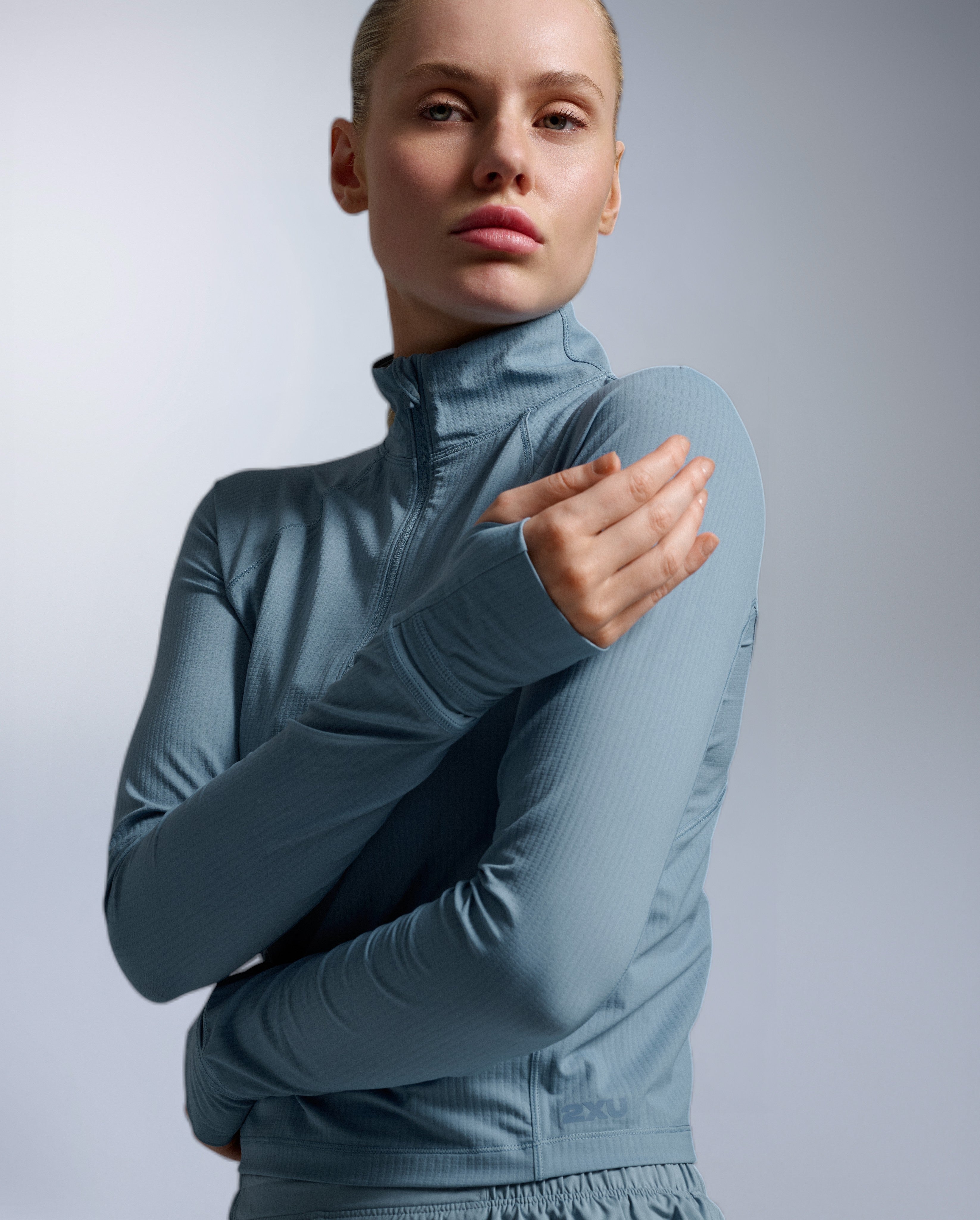 2xu-aero-waffle-1-2-zip-langarmshirt-damen-blau image 2