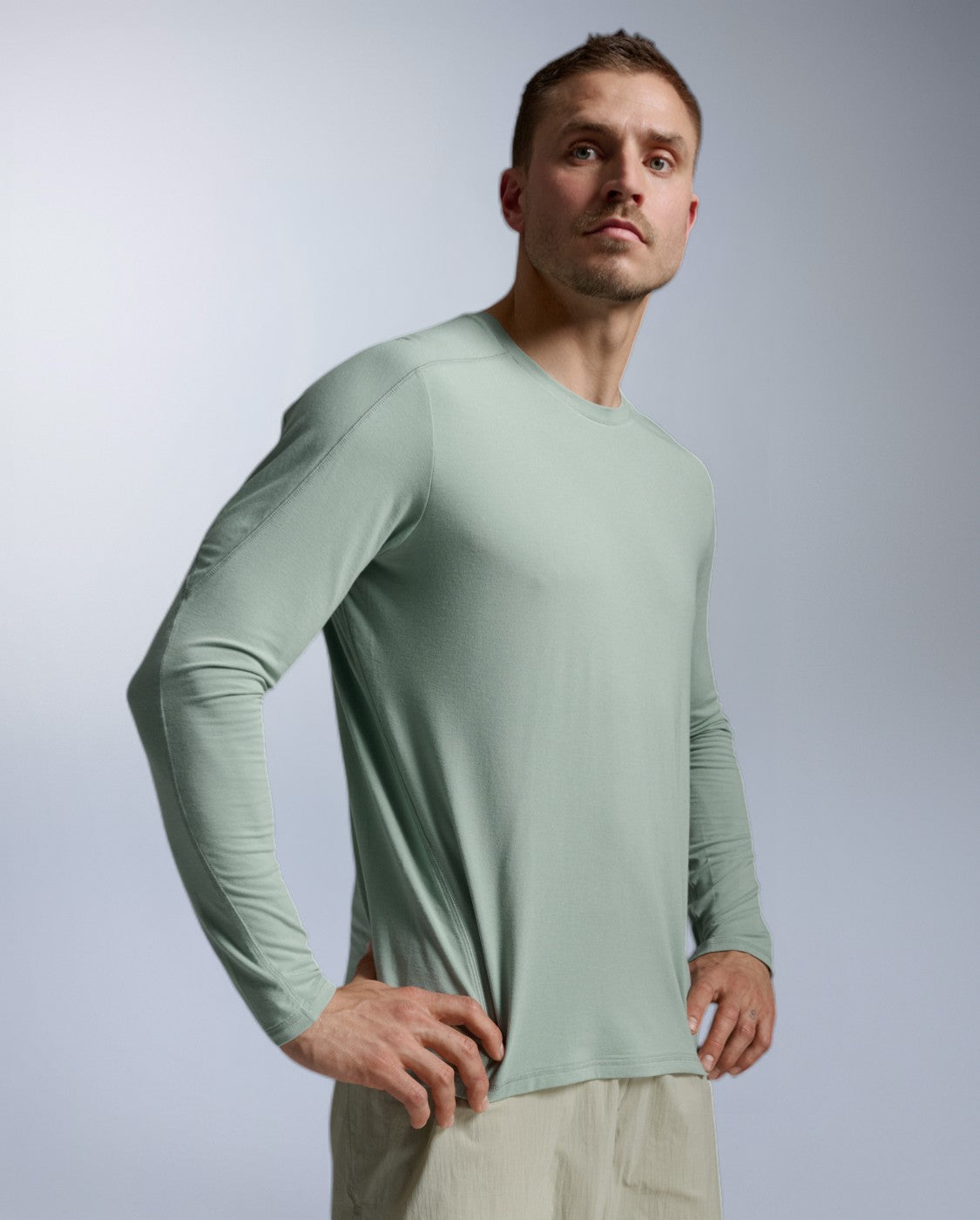 2xu-ignition-wool-long-sleeve-laufshirt-herren-eucalyptus image 2