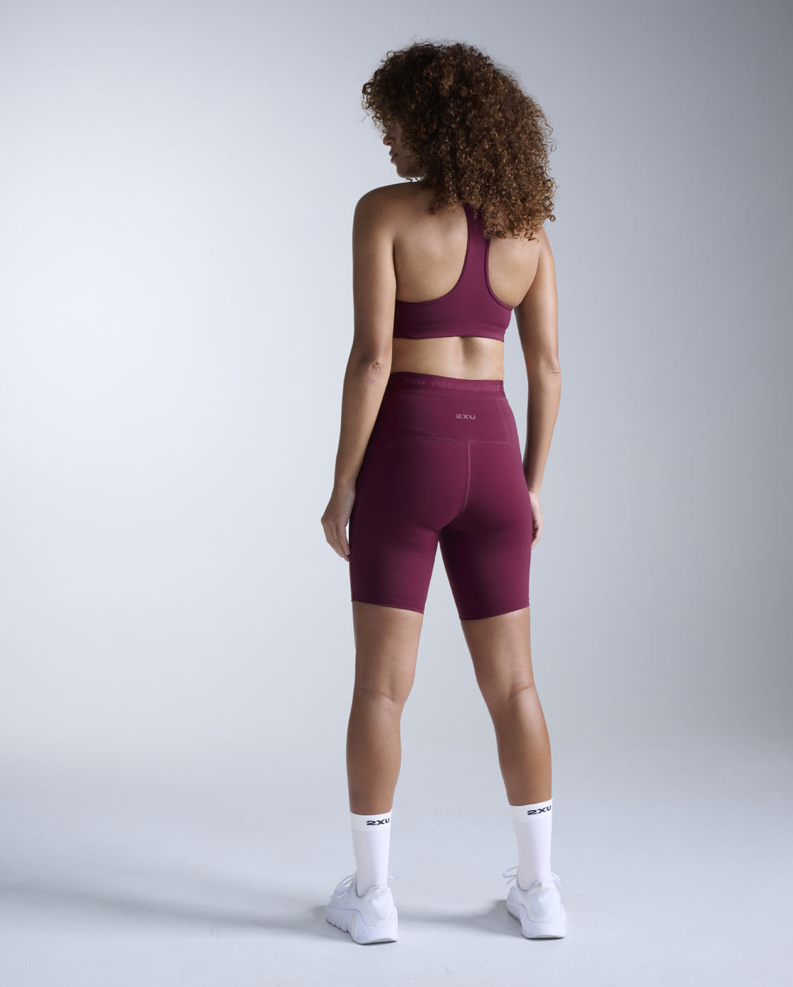 2xu-form-stash-hi-rise-6-compression-short-damen-armaretto image 8