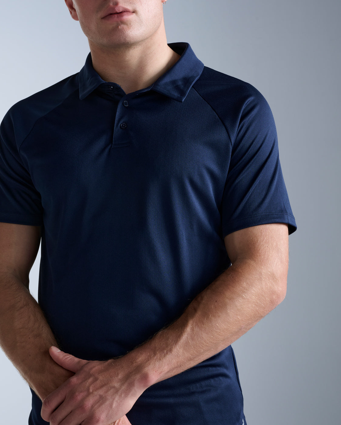 2xu-aero-polo-shirt-herren-midnight-atmungsaktiv image 7