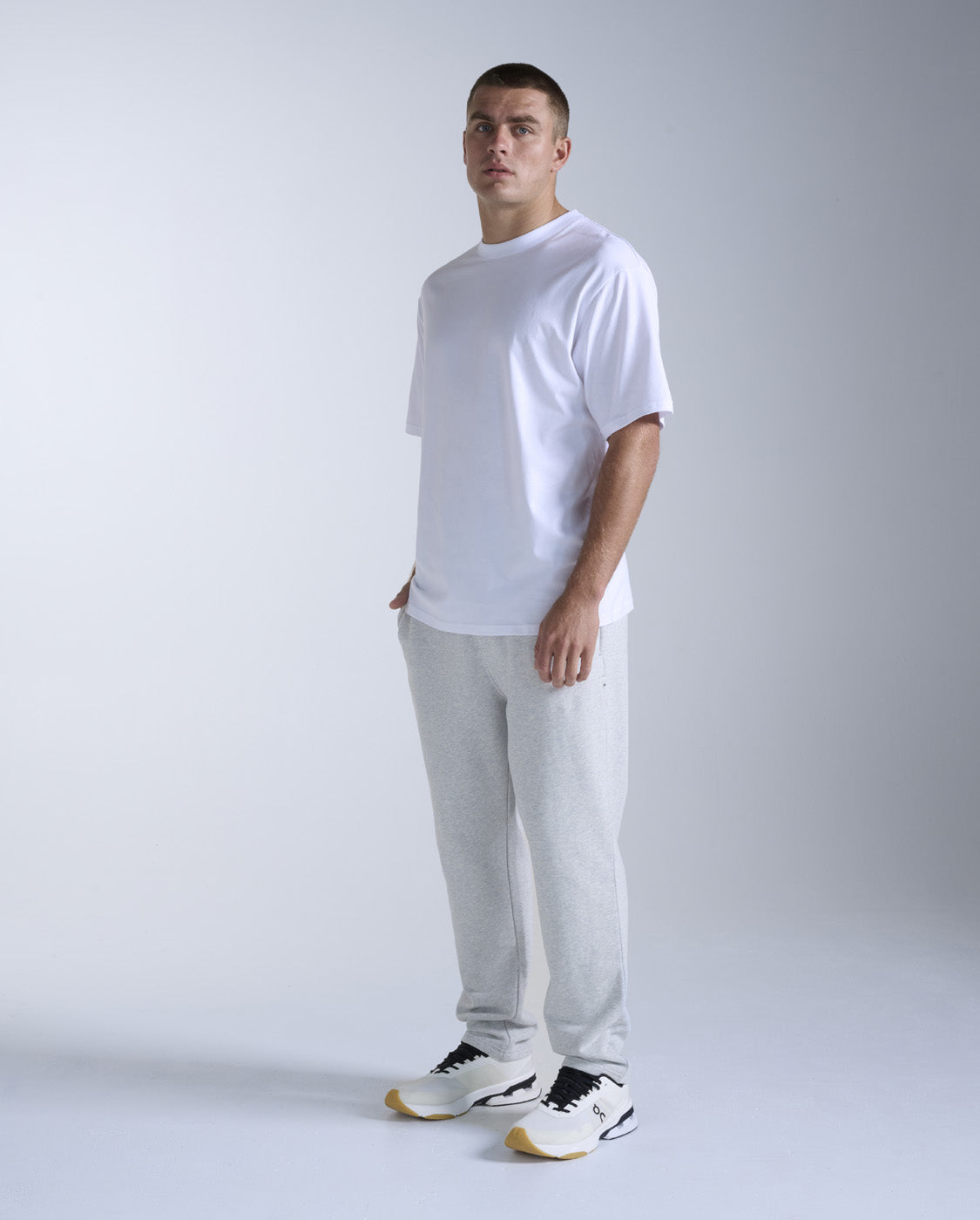 2xu-ez-straight-leg-organic-cotton-trackpants-jogginghose-grau image 4