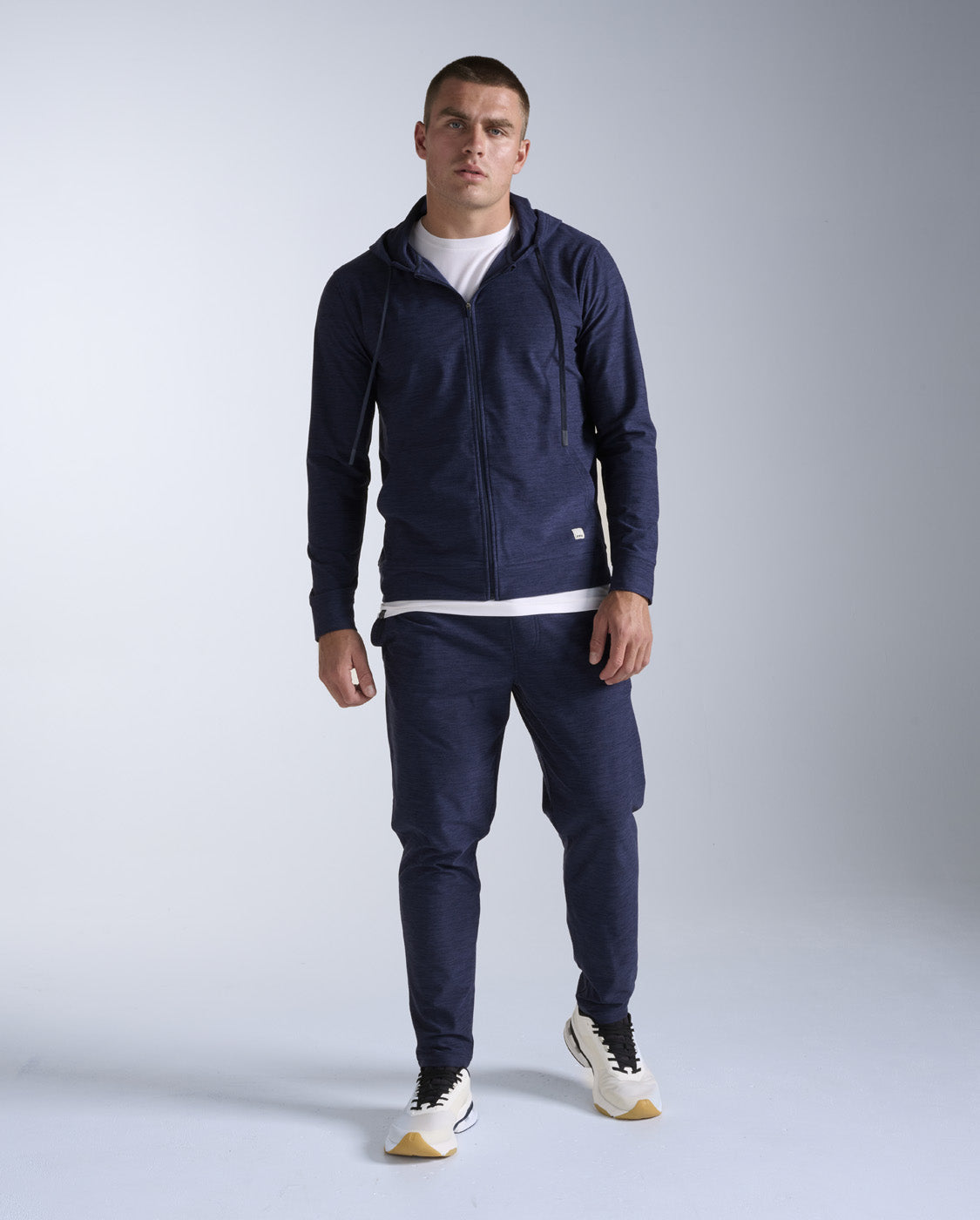 2xu-signature-zip-through-hoodie-kapuzenjacke-midnight image 5
