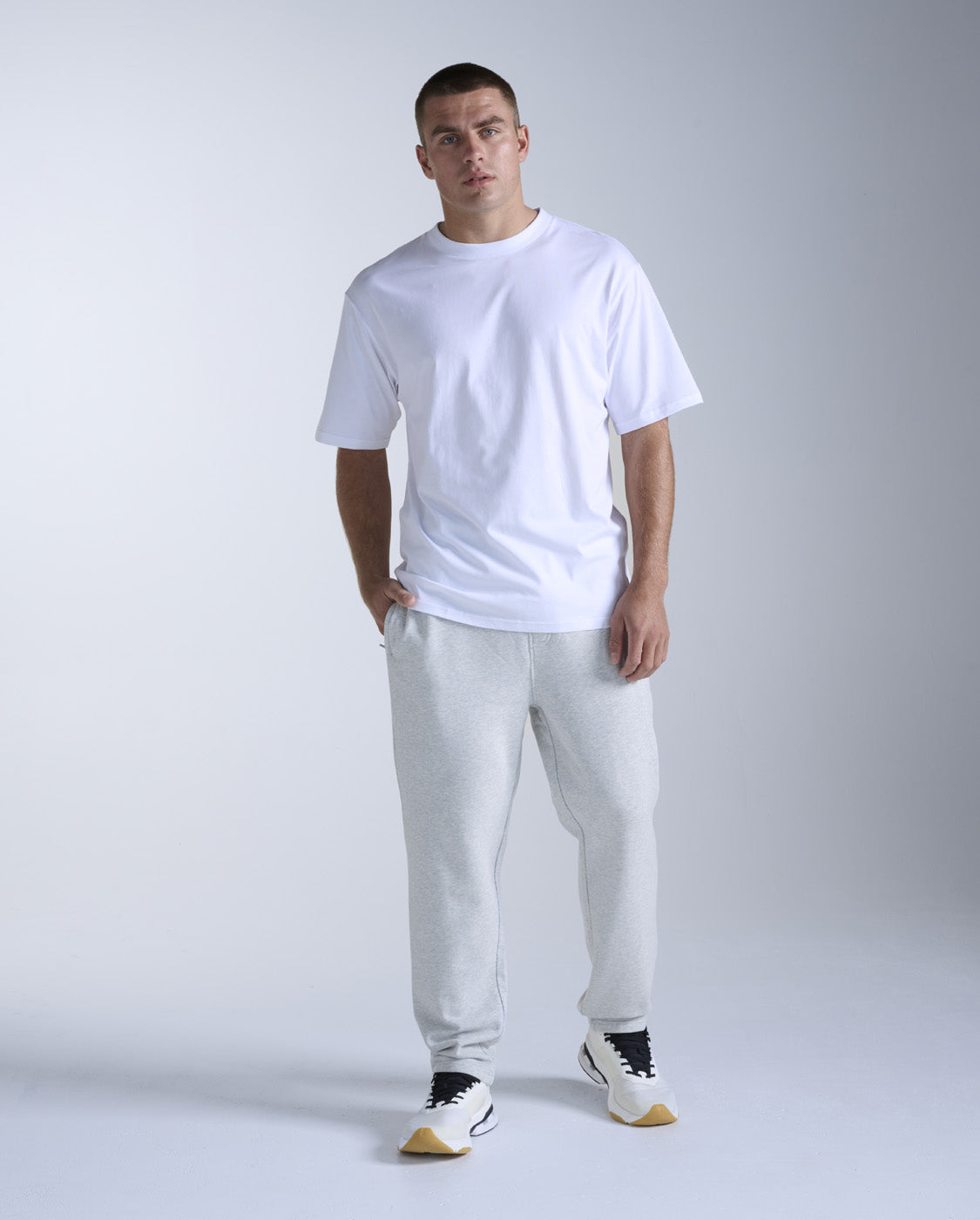2xu-ez-straight-leg-organic-cotton-trackpants-jogginghose-grau image 3
