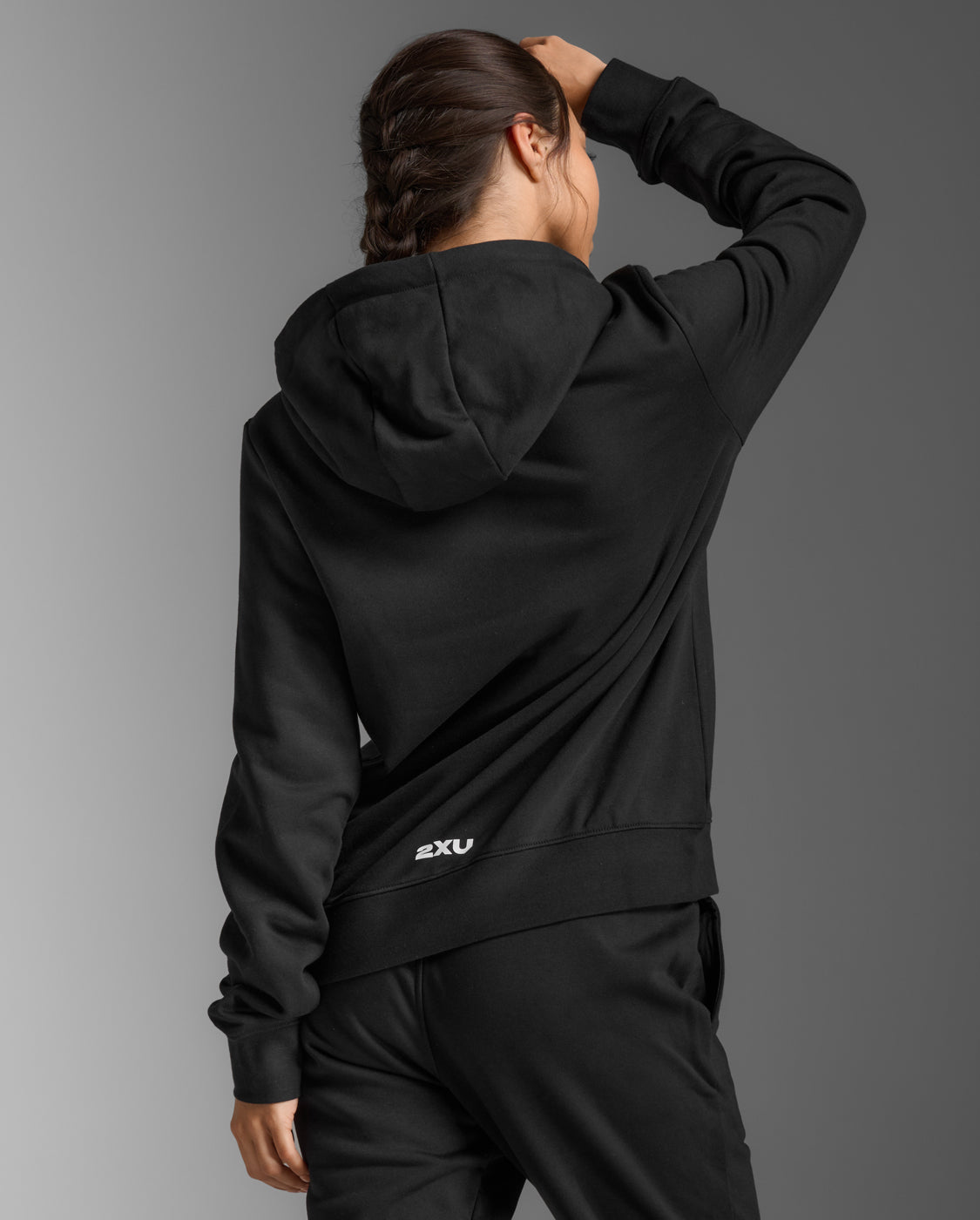 2xu-motion-aspire-pullover-hoodie-damen-schwarz-fleece image 2