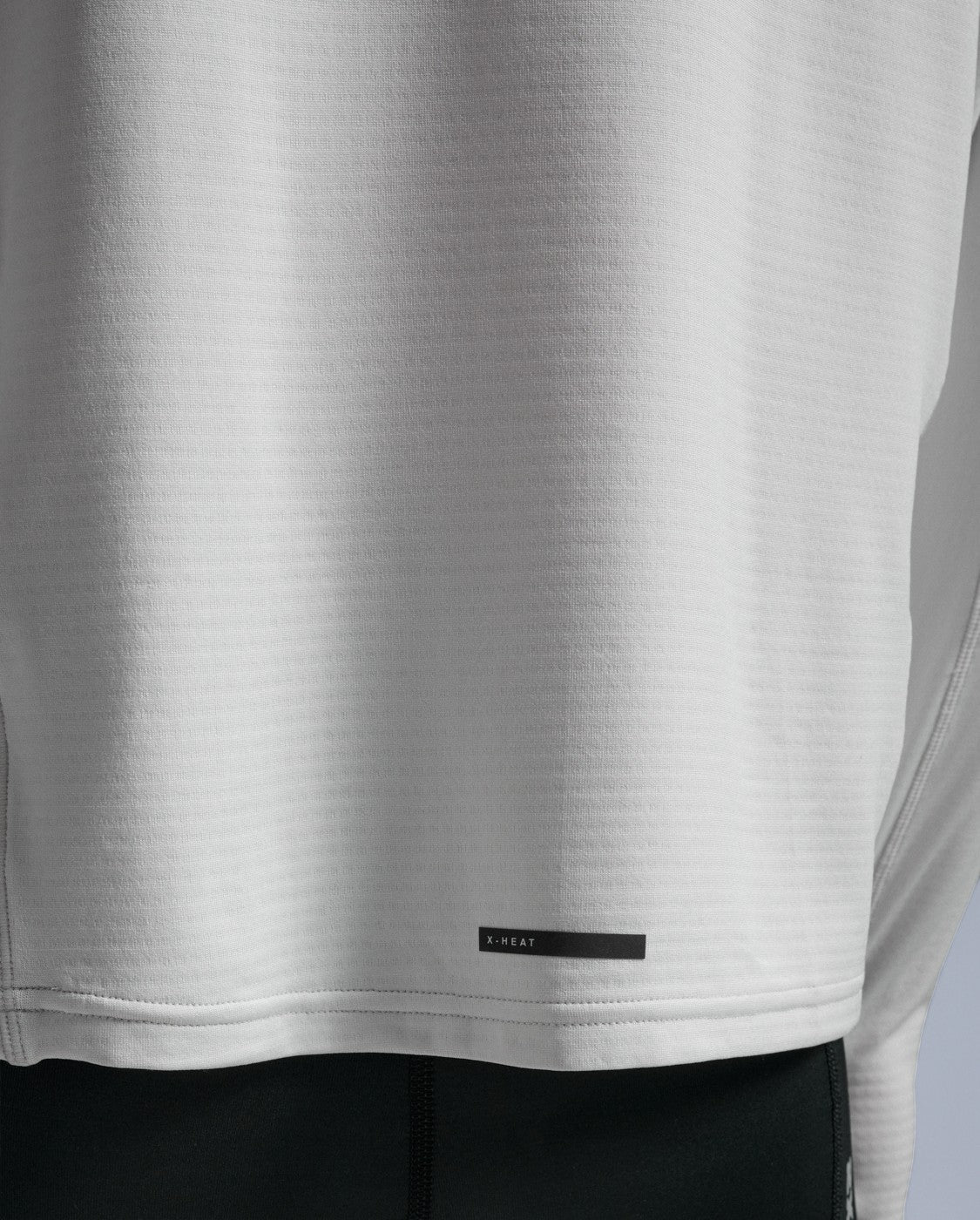 2xu-ignition-grid-1-2-zip-hoodie-herren-chalk-thermo image 6