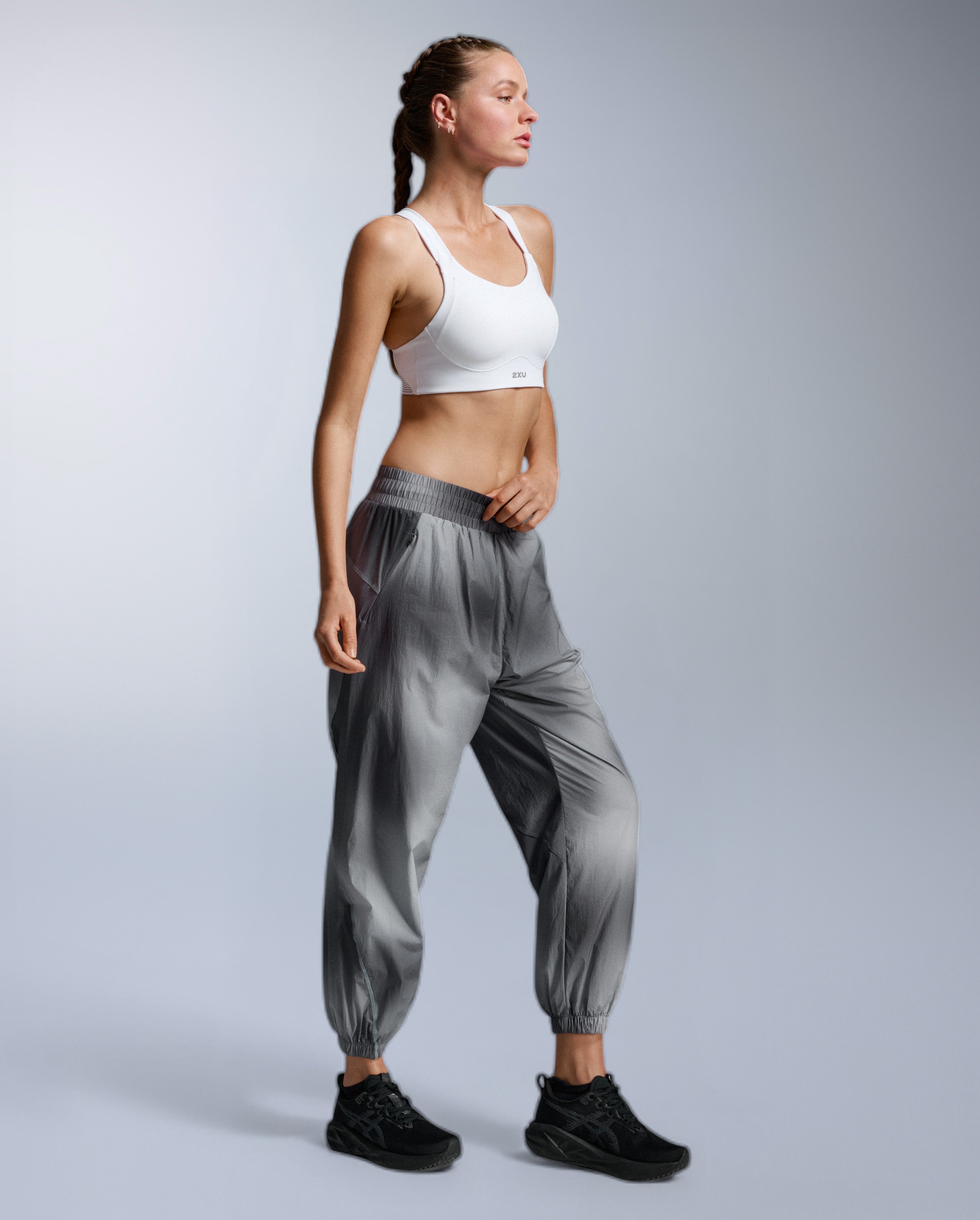2xu-aero-oversized-jogger-laufhose-grau-reflektierend image 5