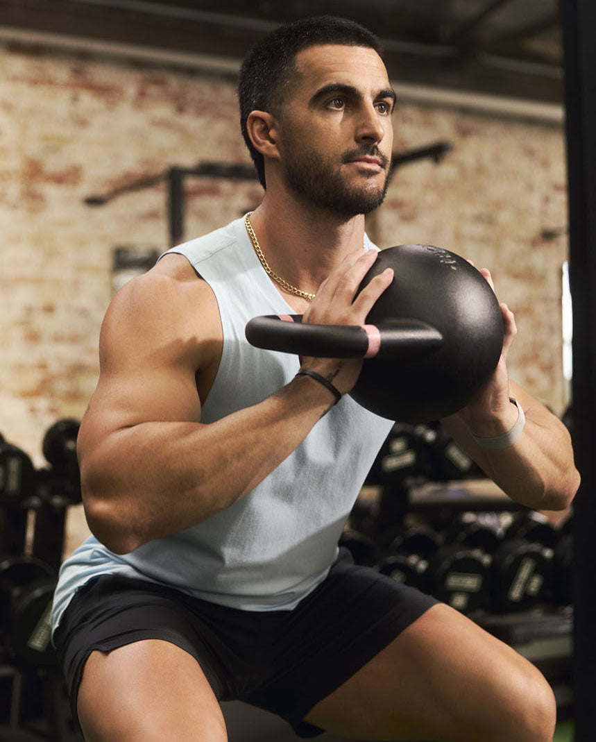 2xu-signature-tank-herren-harbor-mist-rmelloses-shirt image 2