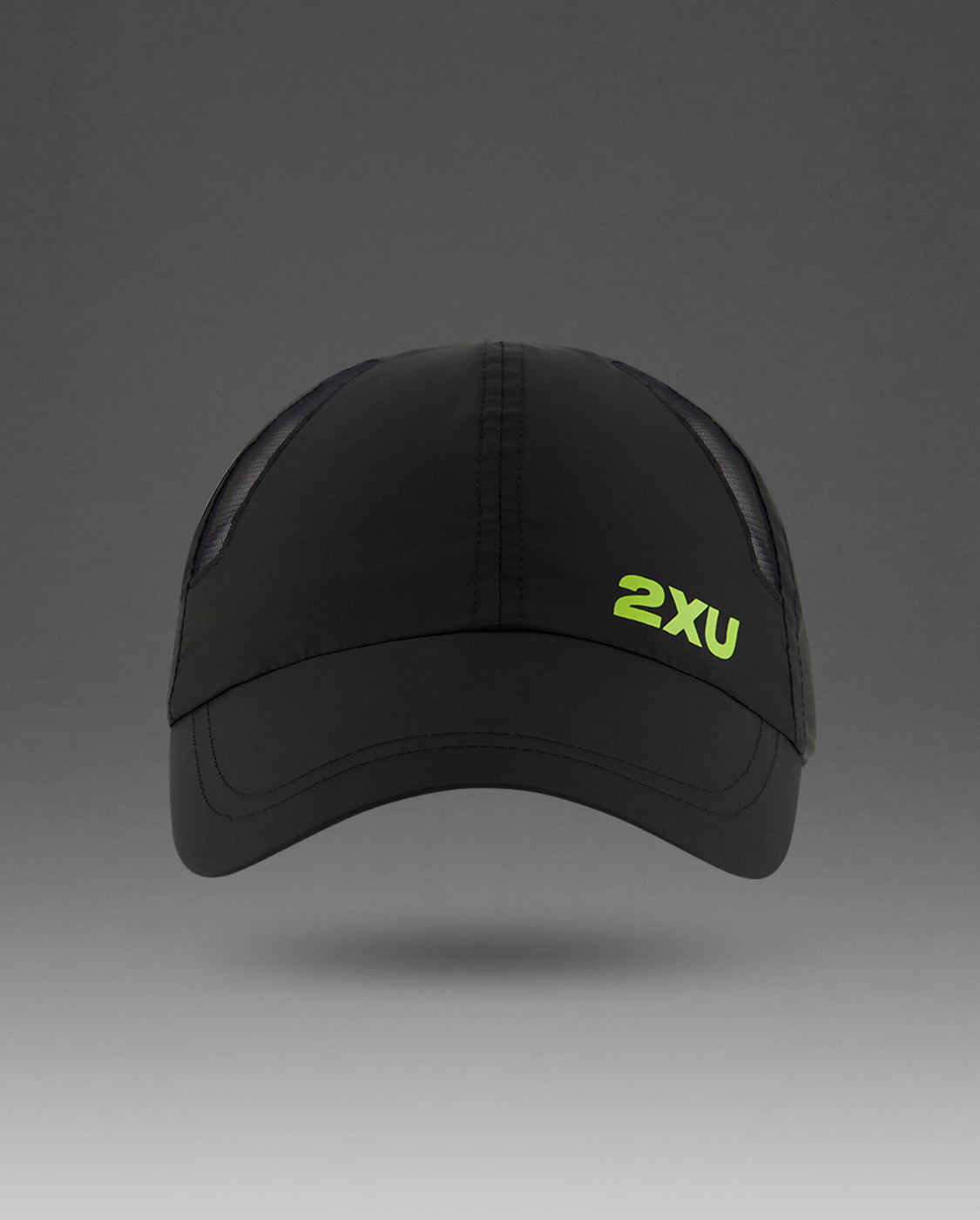 2xu-aero-run-cap-laufkappe-schwarz-volt image 2